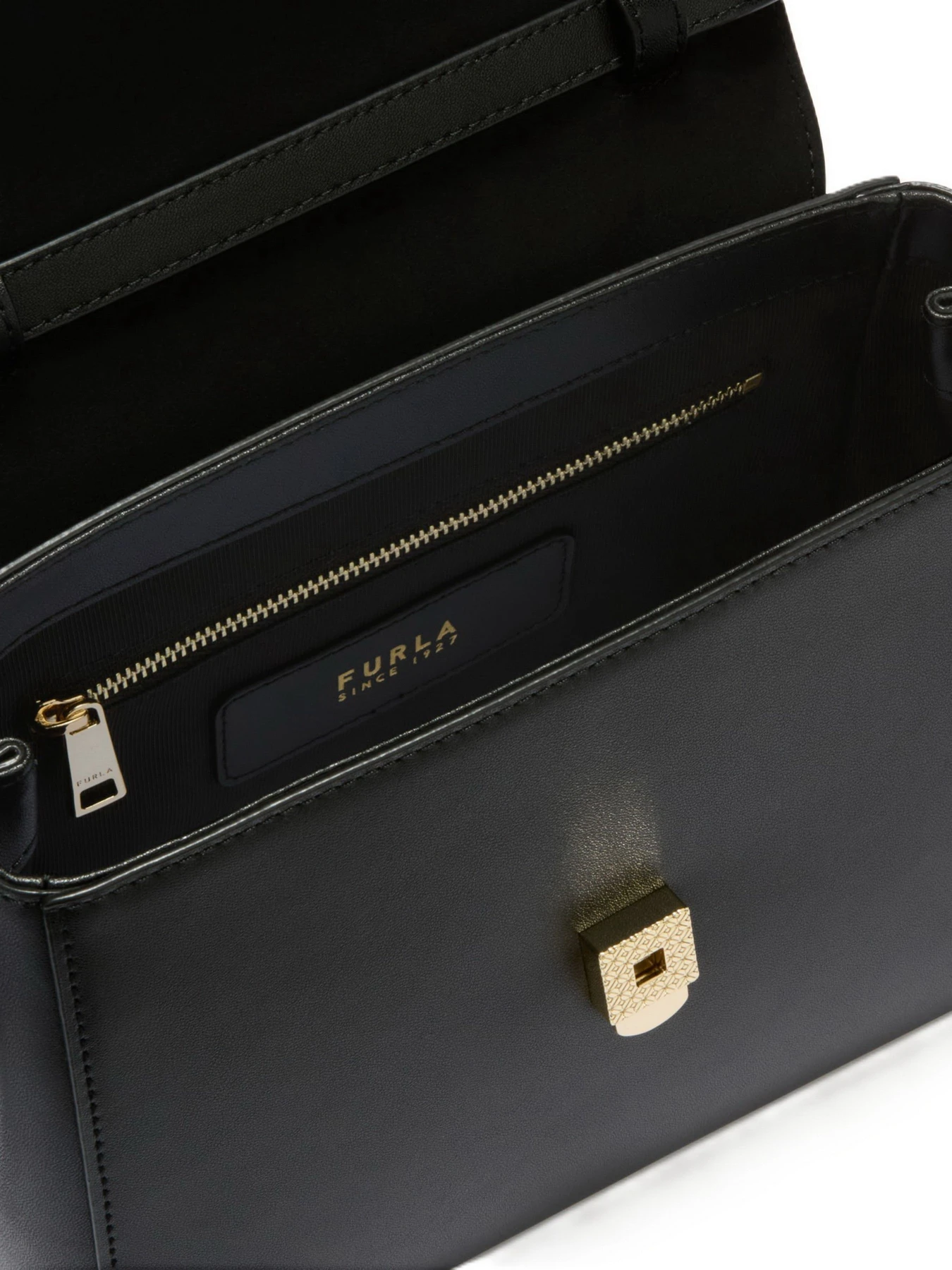 Сумки Furla модель WB01704BX3913O60001007 Сумки Furla модель WB01704BX3913O60001007 Фото