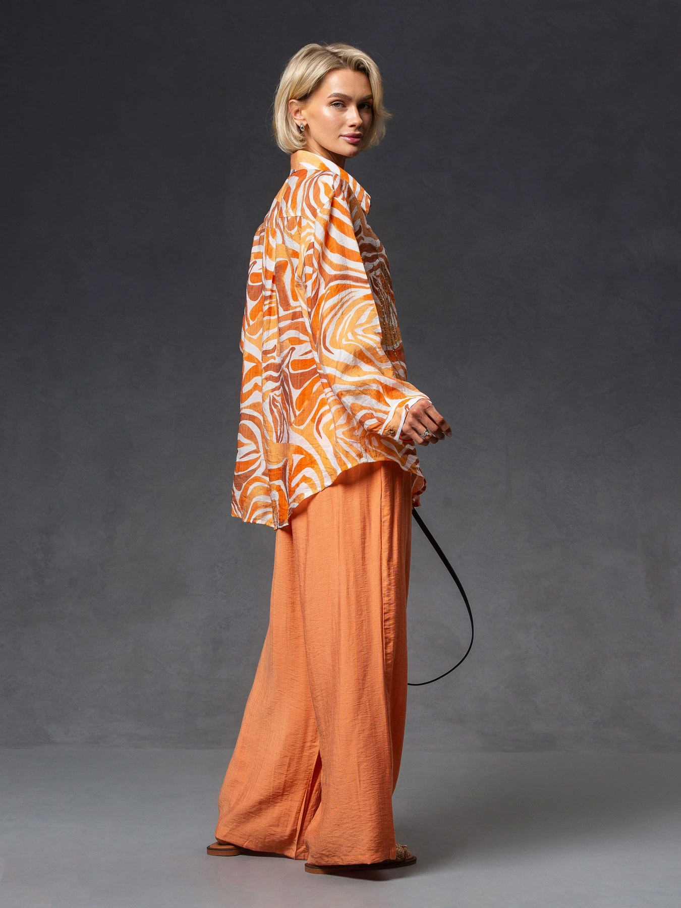 Костюмы VIVA WEAR модель 0505-ital-orange Костюмы VIVA WEAR модель 0505-ital-orange Фото