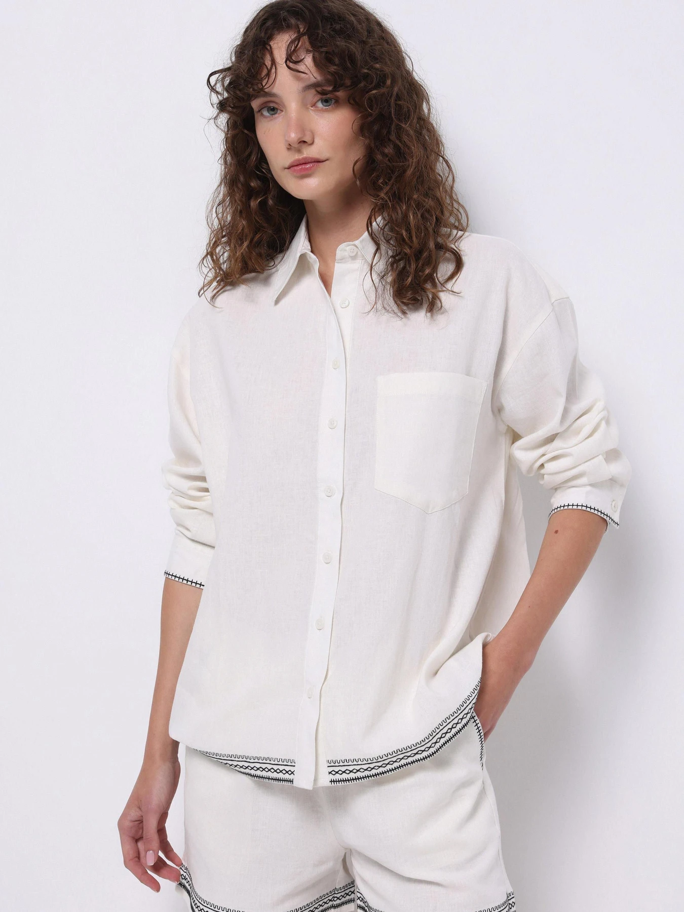 Рубашки Colin’s модель CL1075191_Q1.V1_WHT Фото