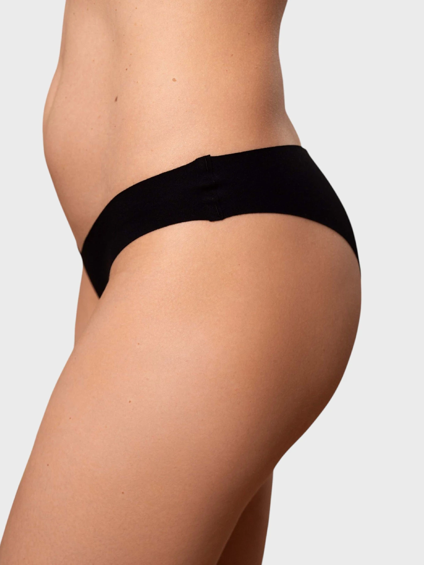 Нижнее белье Brabrabra модель SLZ28802028_3_black.ivory.mint Нижнее белье Brabrabra модель SLZ28802028_3_black.ivory.mint Фото