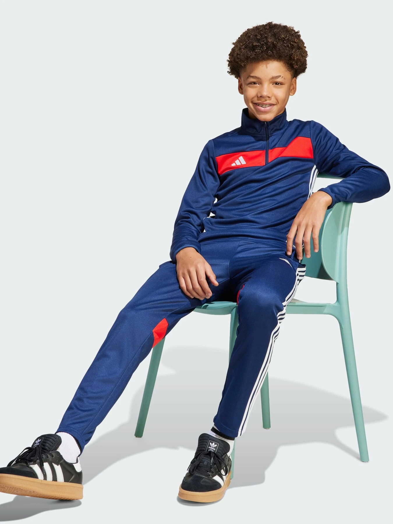Худи и свитшоты Adidas Tiro модель JD0566 Худи и свитшоты Adidas Tiro модель JD0566 Фото
