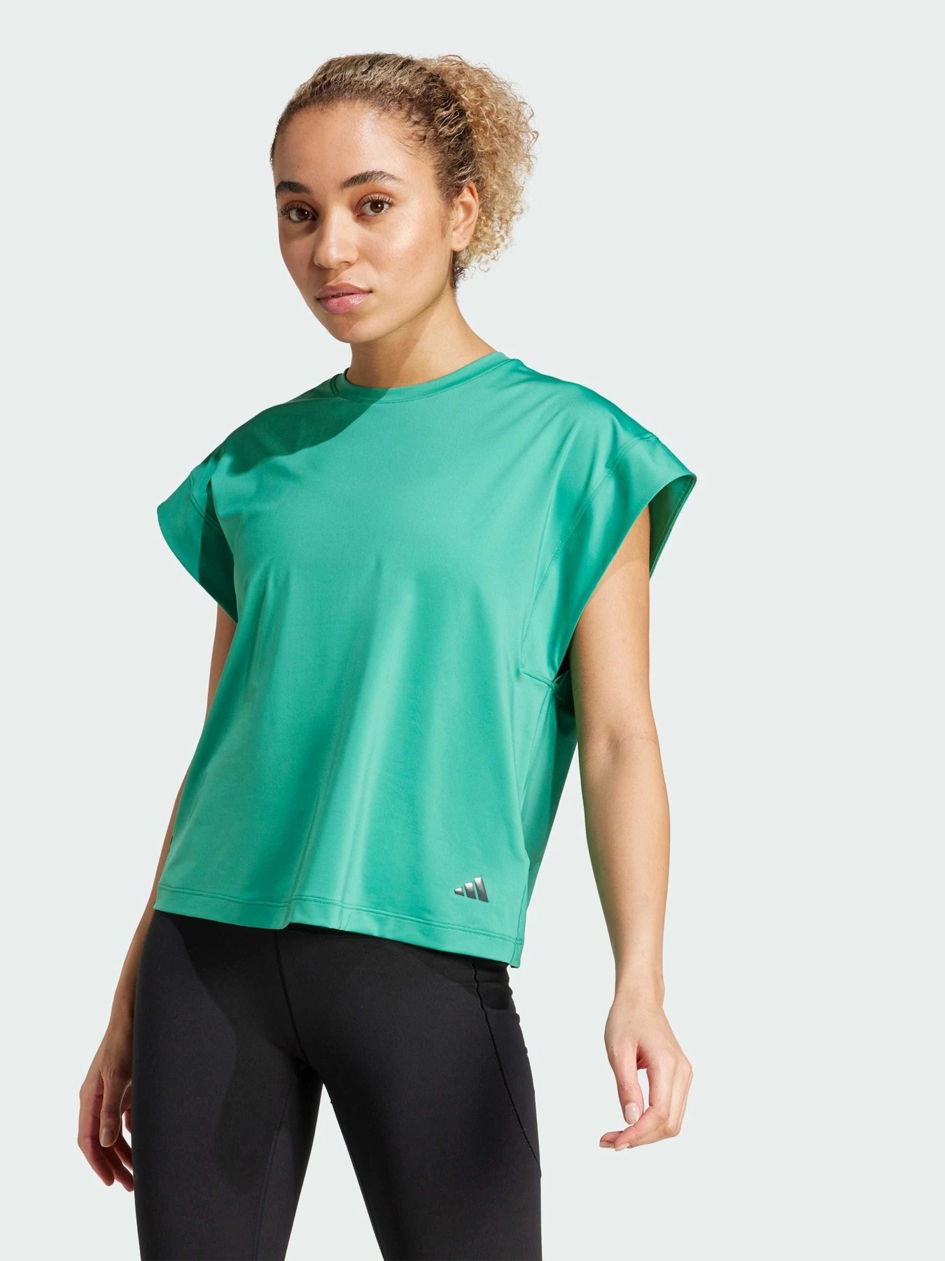 Футболки і поло Adidas модель JL7797 Футболки і поло Adidas модель JL7797 Фото
