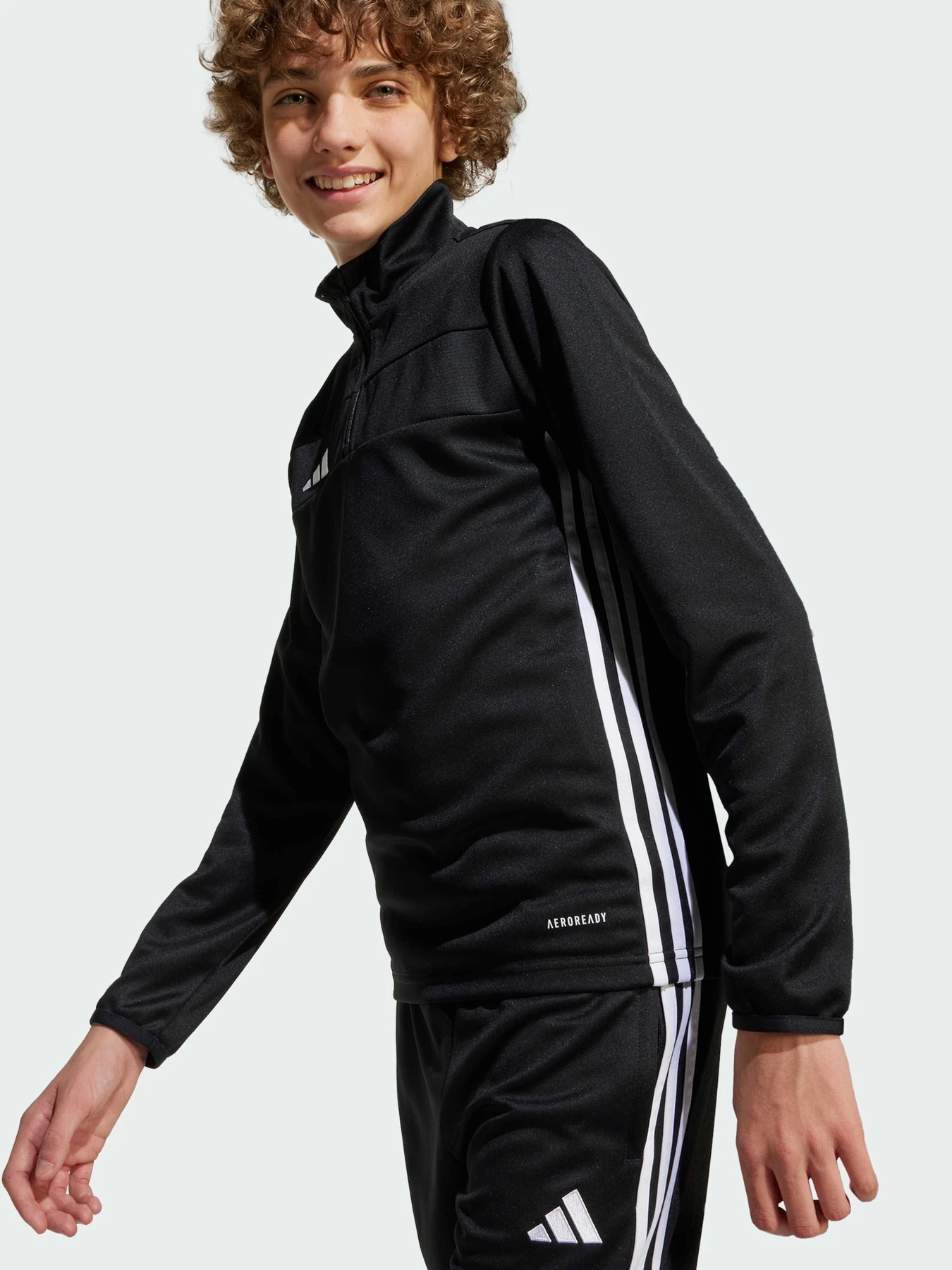 Худи и свитшоты Adidas Tiro модель JD0565 Худи и свитшоты Adidas Tiro модель JD0565 Фото