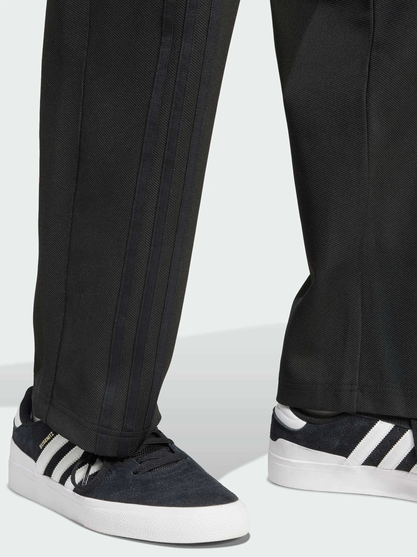 Штани Adidas Trefoil модель JC7420 Фото