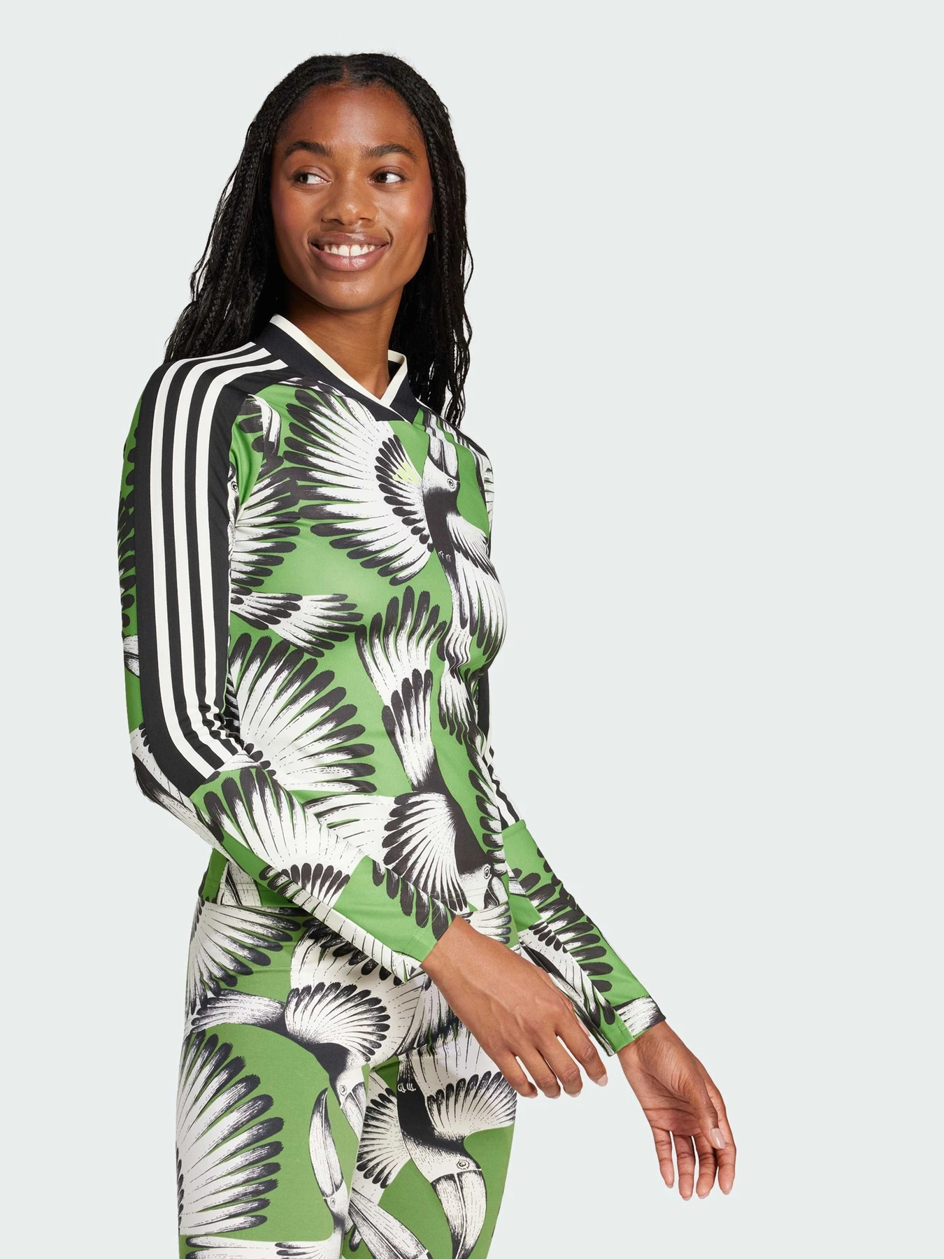 Худи и свитшоты Adidas модель JD6274 Худи и свитшоты Adidas модель JD6274 Фото
