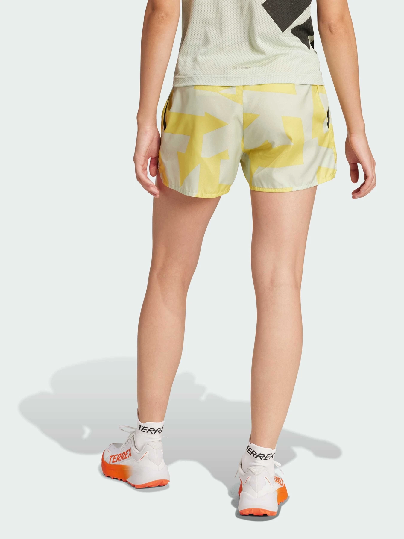 Шорты Adidas модель JF1265 Фото