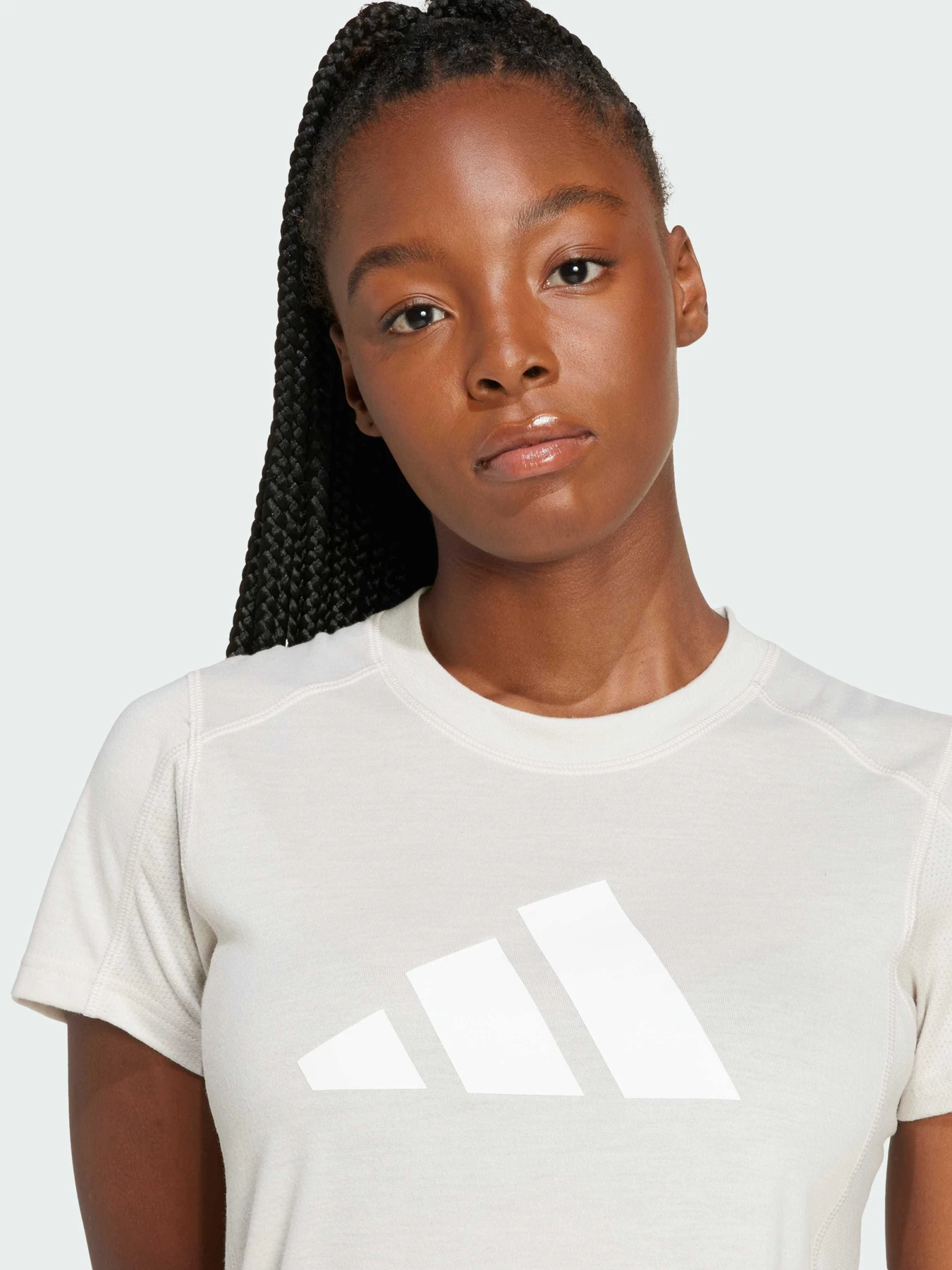 Футболки и поло Adidas модель JC9594 Футболки и поло Adidas модель JC9594 Фото