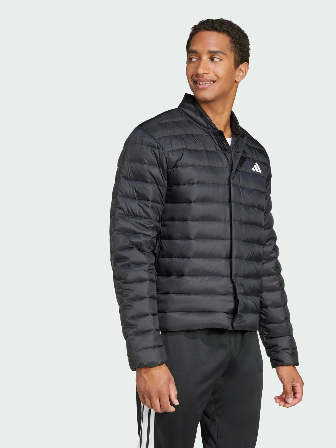 Куртки и дубленки Adidas модель JJ1198 Куртки и дубленки Adidas модель JJ1198 Фото