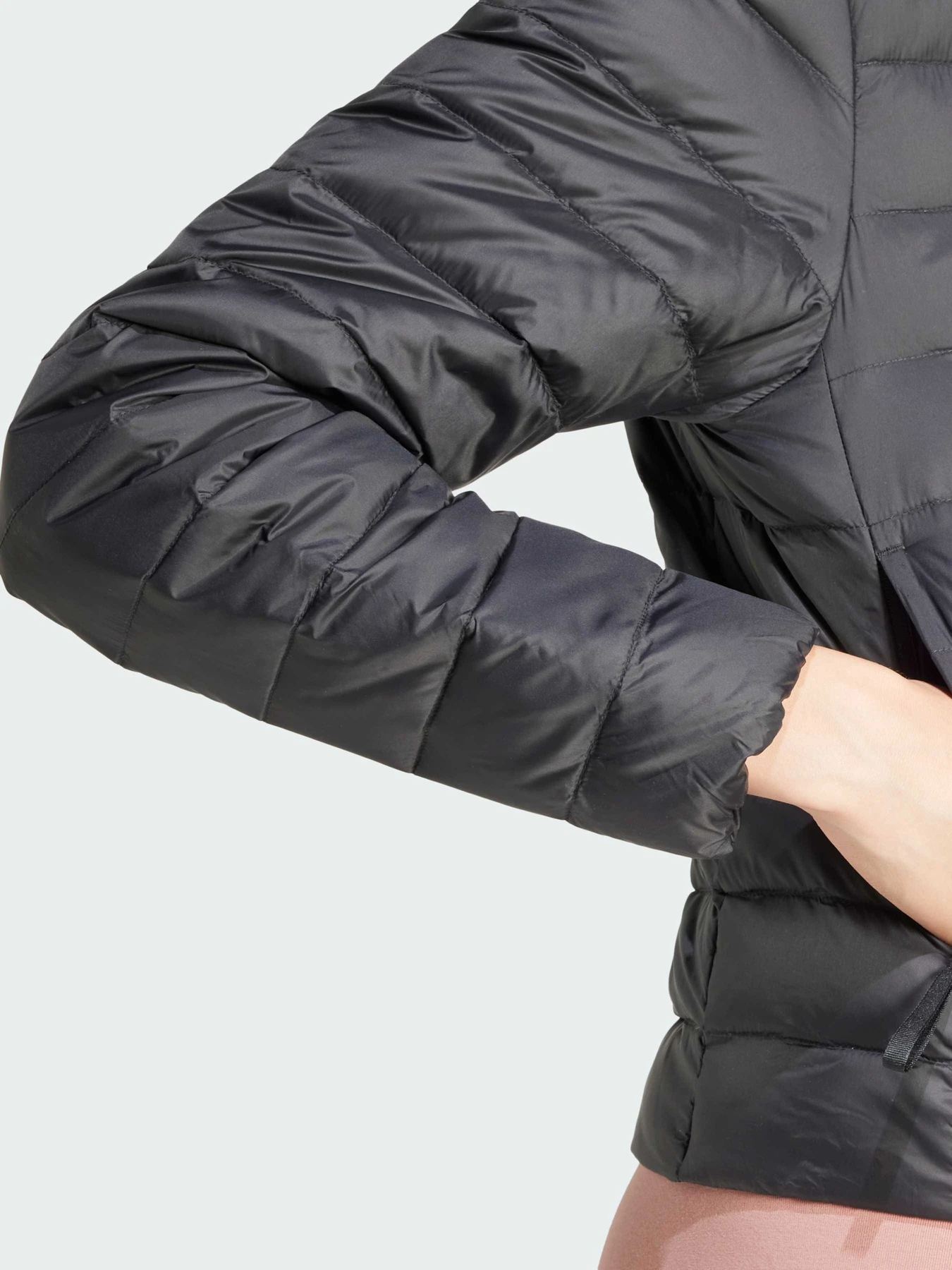 Куртки и дубленки Adidas модель JD1087 Фото