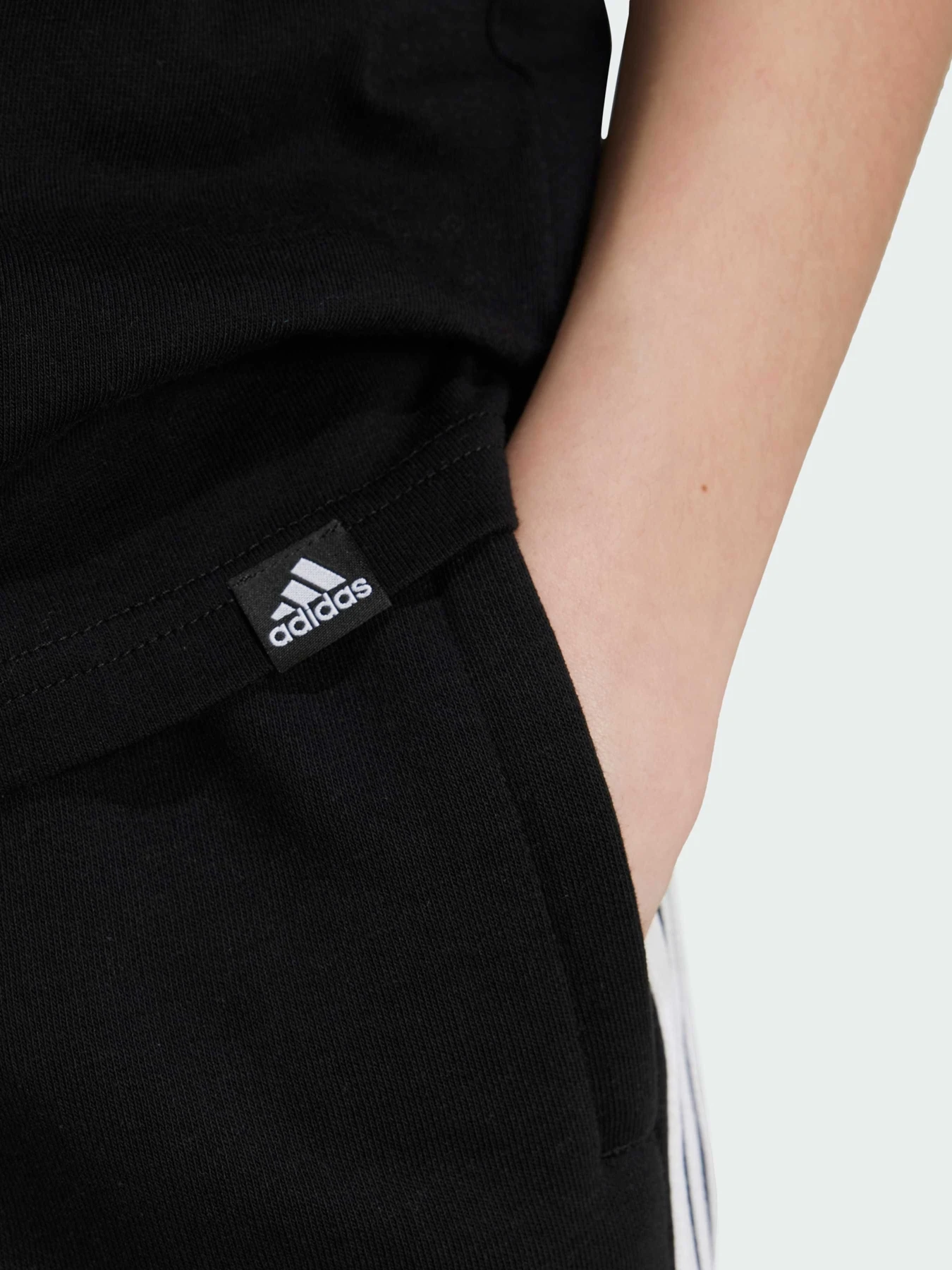 Футболки и поло Adidas модель IZ0418 Фото