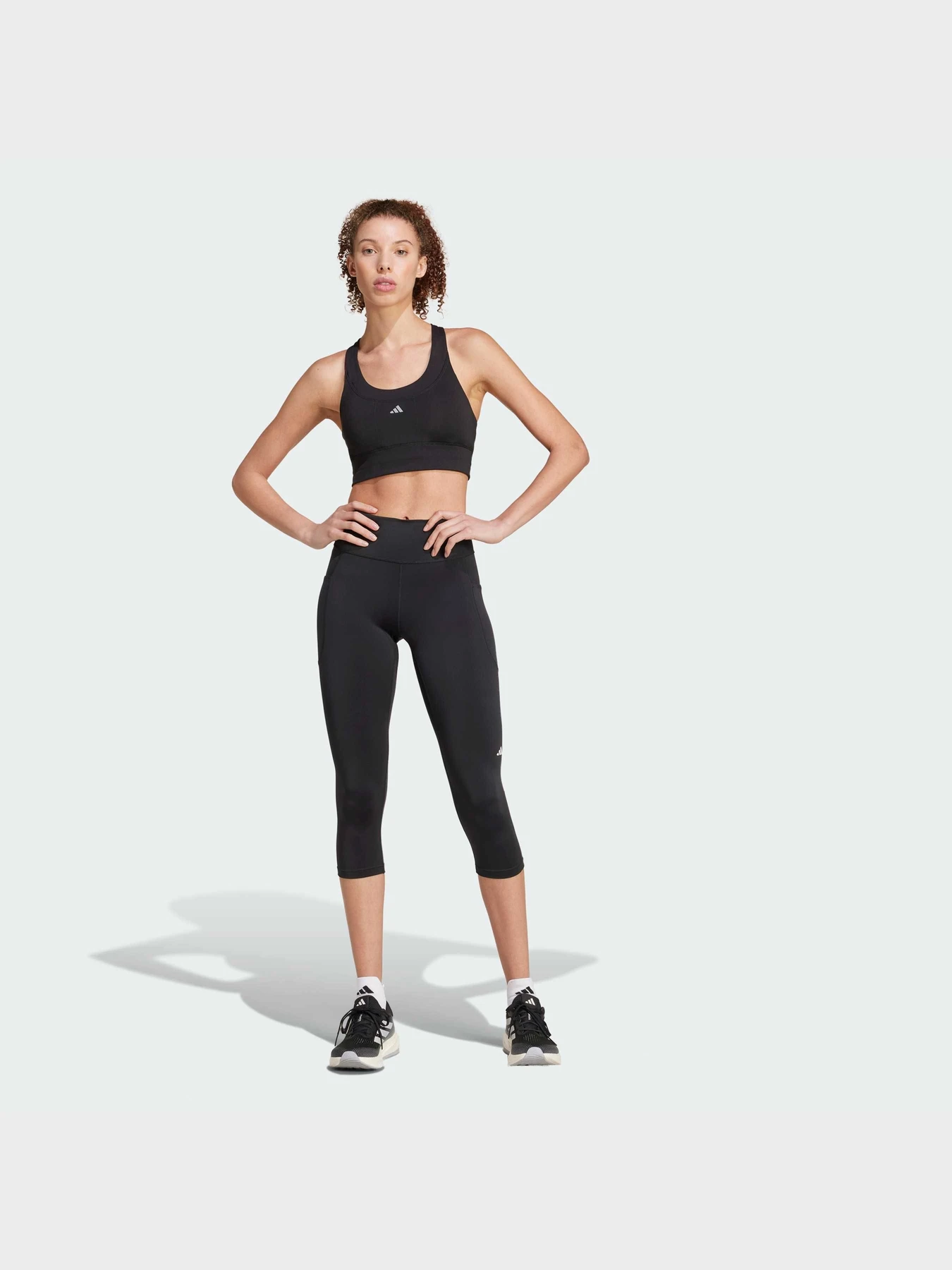 Брюки Adidas модель IU1653 Брюки Adidas модель IU1653 Фото