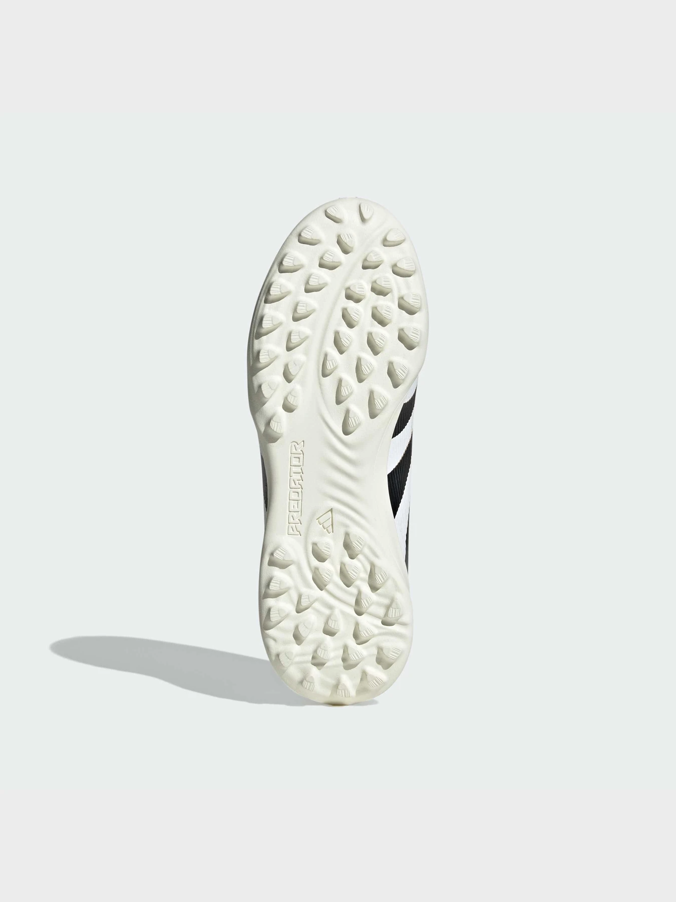 Кроссовки Adidas Predator модель JI1152 Кроссовки Adidas Predator модель JI1152 Фото