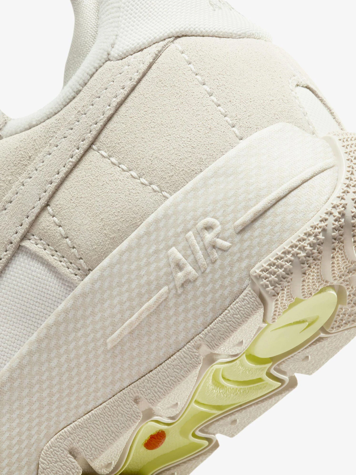 Кросівки NIKE модель FB2348.002 Кросівки NIKE модель FB2348.002 Фото
