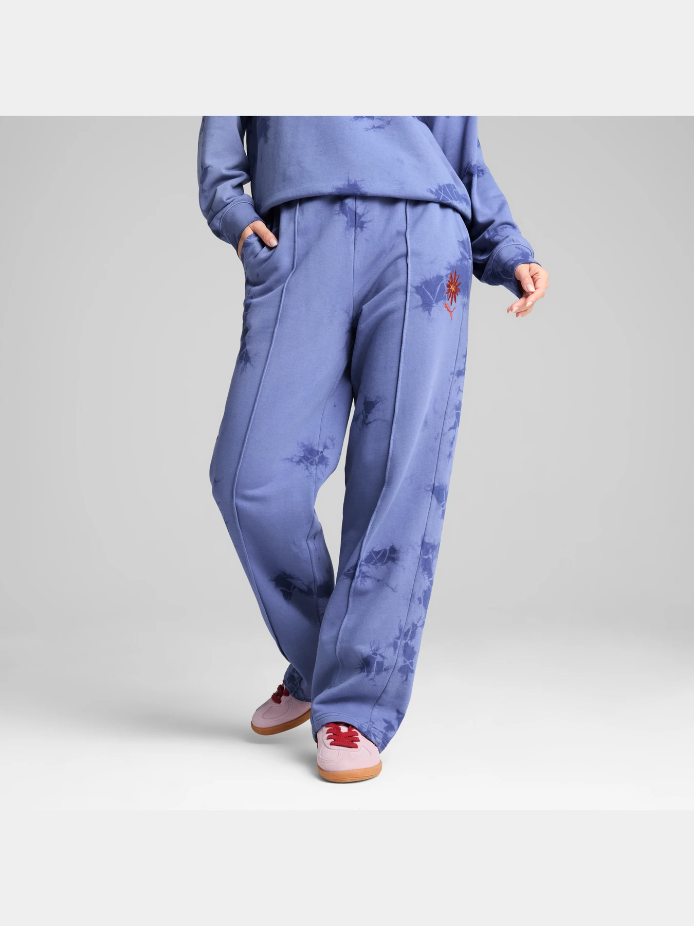 Брюки PUMA Wardrobe Ess Sweatpants модель 629818 Брюки PUMA Wardrobe Ess Sweatpants модель 629818 Фото