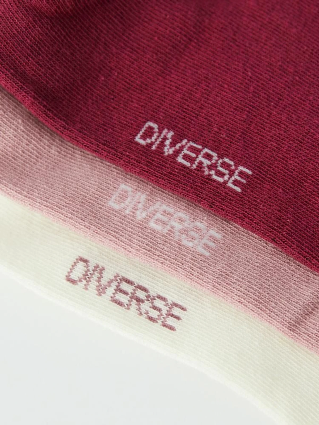 Носки и гольфы DIVERSE модель 10040993 Носки и гольфы DIVERSE модель 10040993 Фото