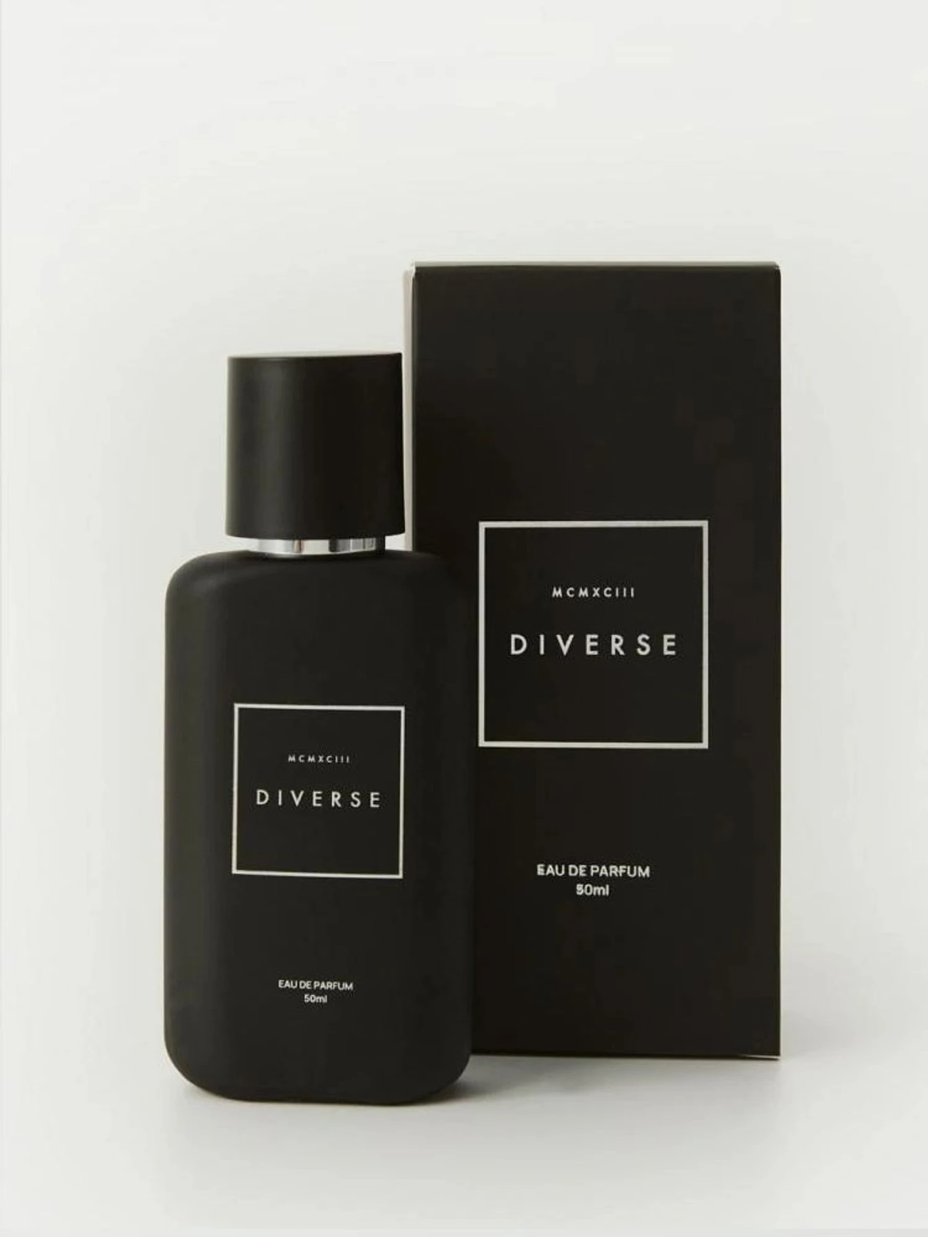 Чоловіча парфумована вода DIVERSE PREMIUM V Diverse Premium V DIVERSE модель 10045733 Чоловіча парфумована вода DIVERSE PREMIUM V Diverse Premium V DIVERSE модель 10045733 Фото