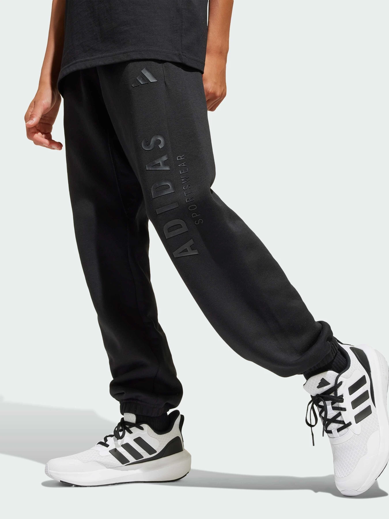 Брюки Adidas модель JC7614 Брюки Adidas модель JC7614 Фото