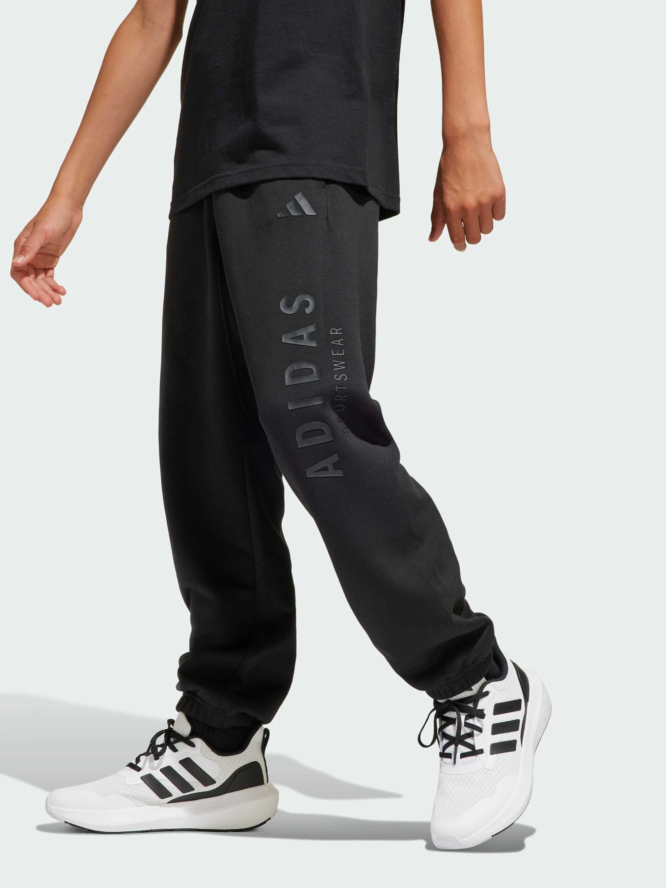 Брюки Adidas модель JC7614 Брюки Adidas модель JC7614 Фото