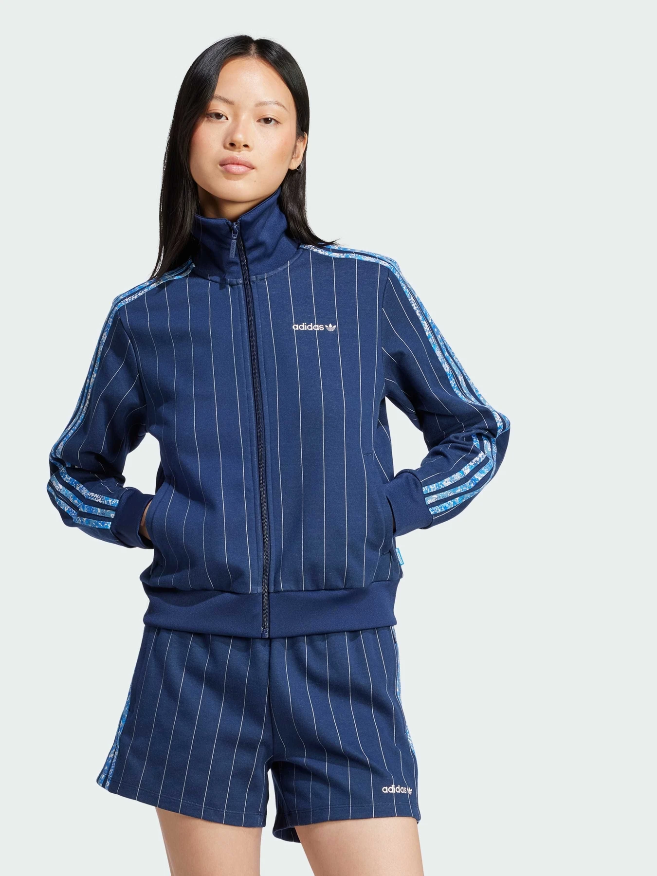 Худі та світшоти Adidas модель JC5306 Фото