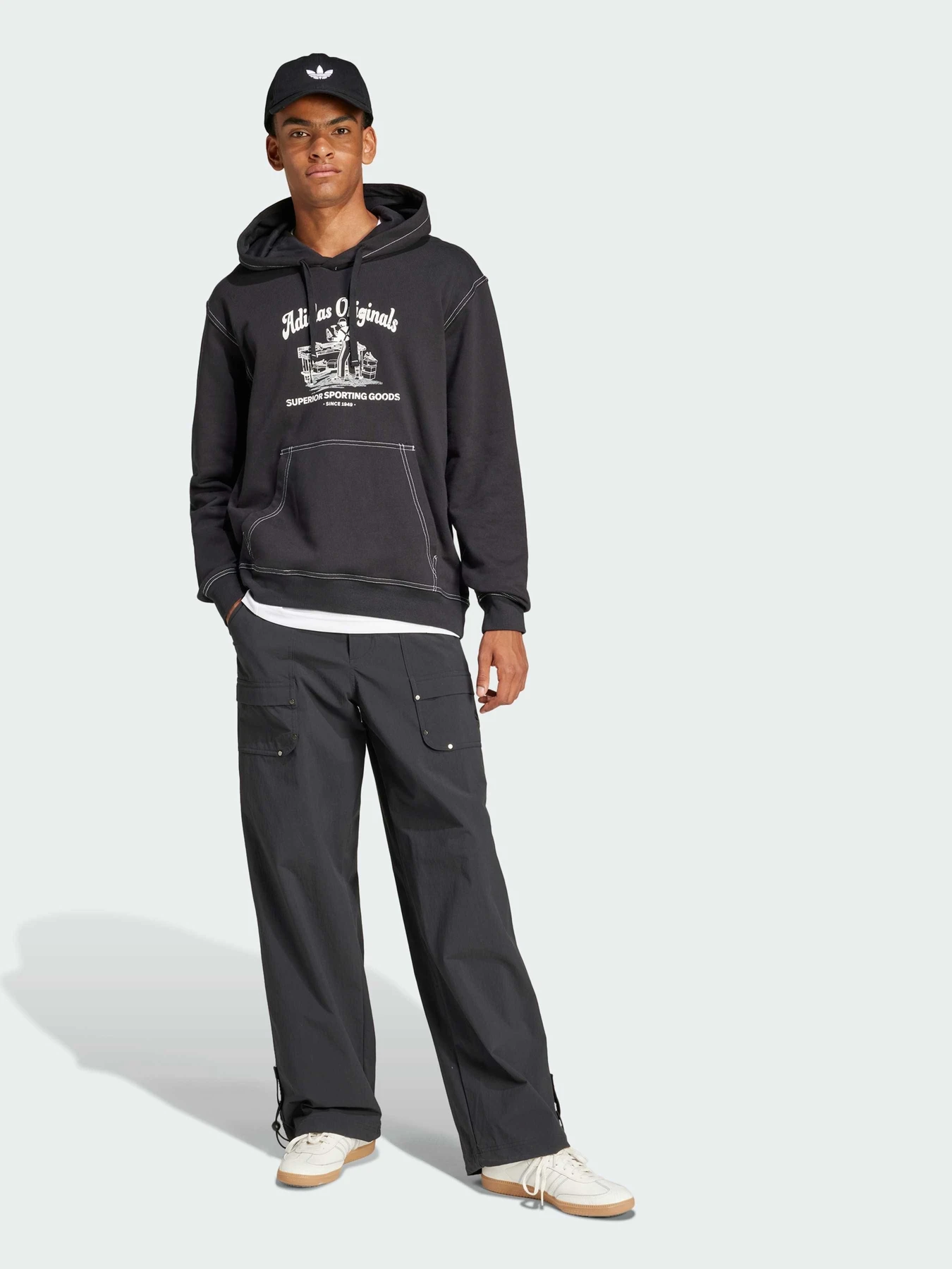 Худи и свитшоты Adidas Graphics модель JP4483 Худи и свитшоты Adidas Graphics модель JP4483 Фото