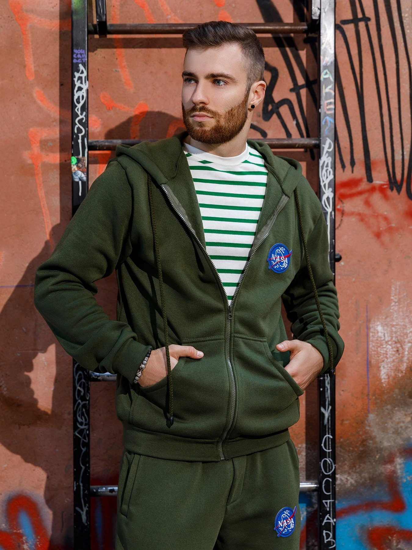 Костюмы ISSA Plus модель GN-444_hacks Костюмы ISSA Plus модель GN-444_hacks Фото