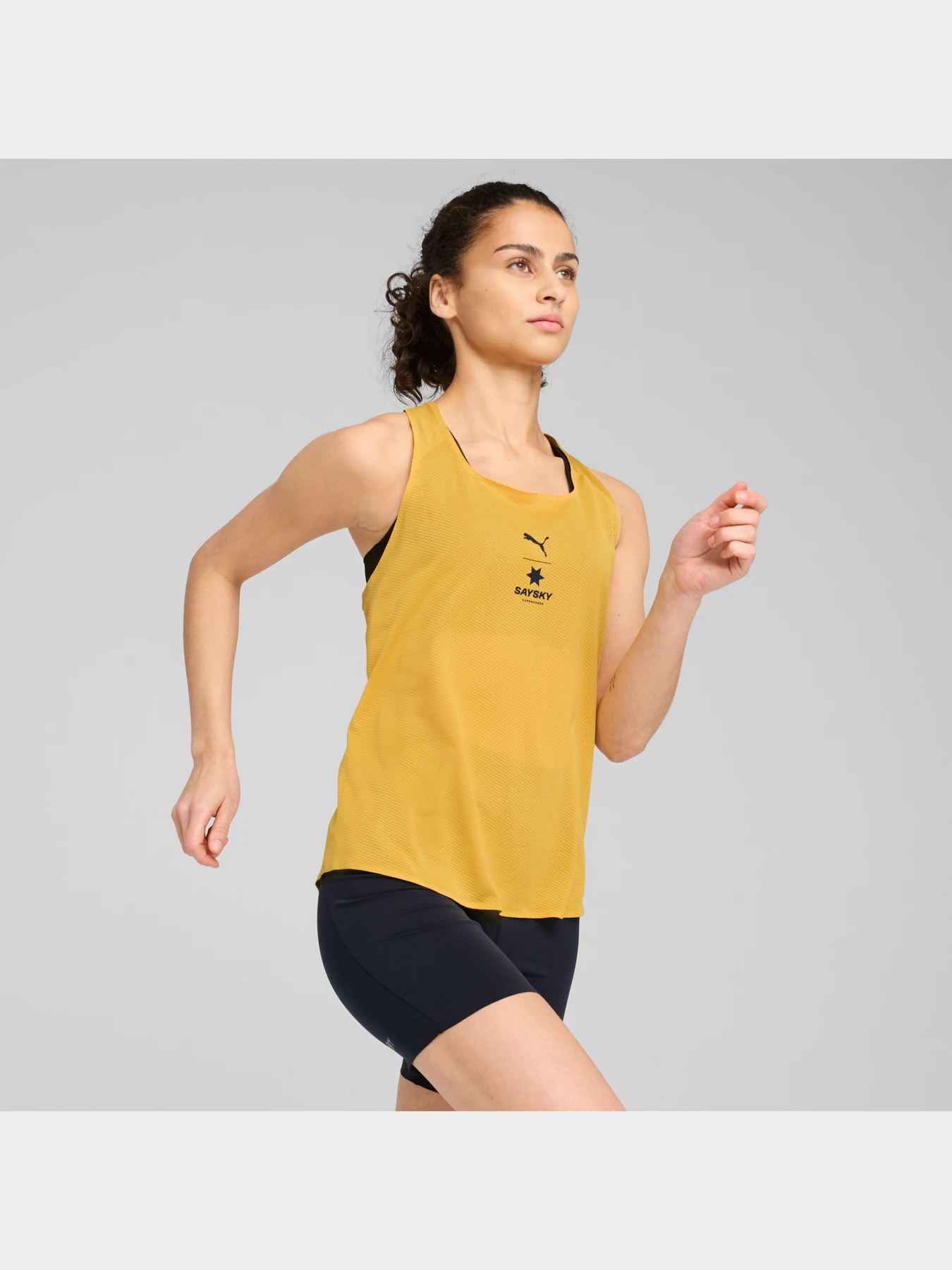 Футболки и поло PUMA W x Saysky Singlet модель 526838 Футболки и поло PUMA W x Saysky Singlet модель 526838 Фото