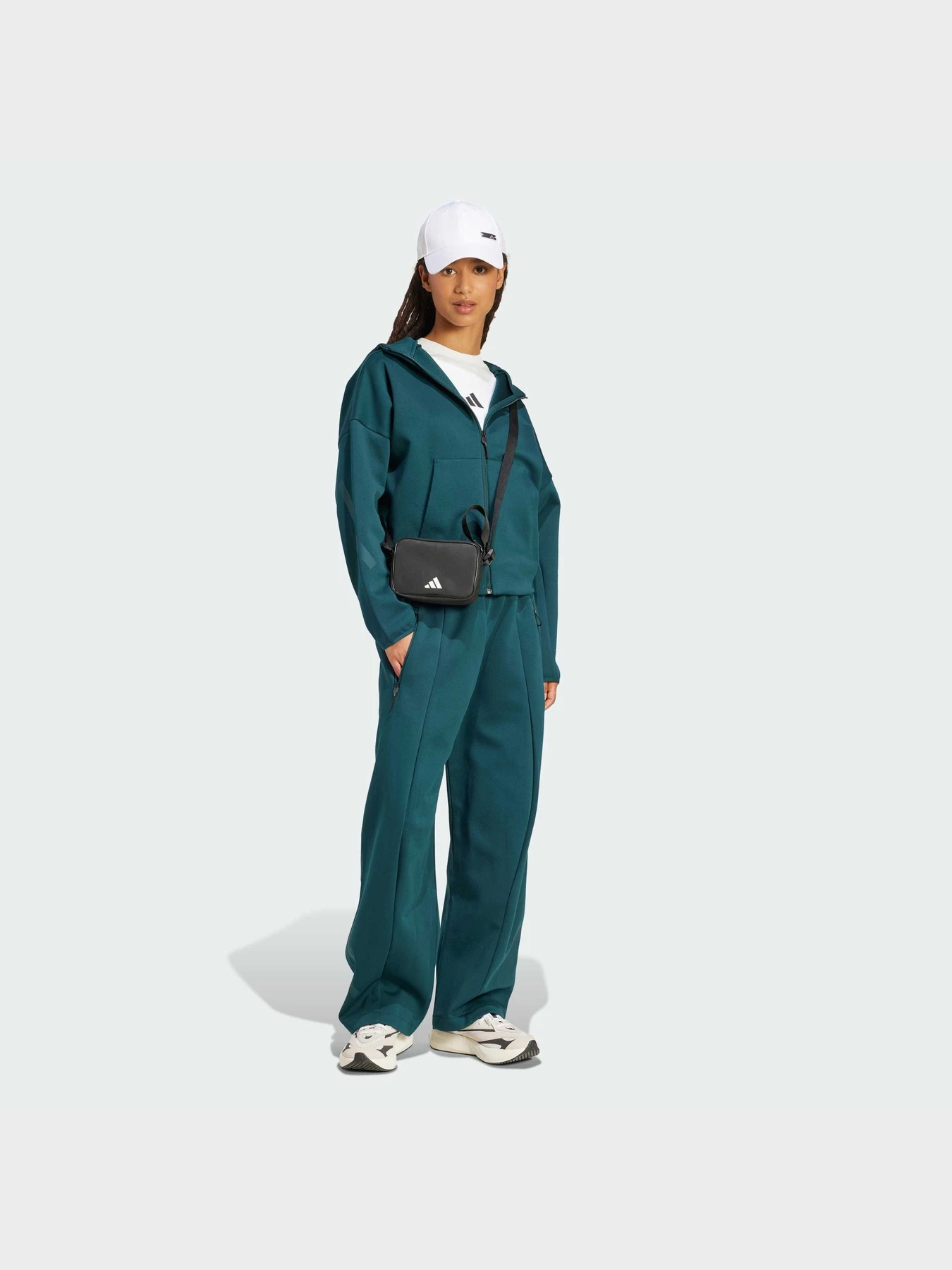 Худі та світшоти Adidas ZNE модель JW5321 Худі та світшоти Adidas ZNE модель JW5321 Фото