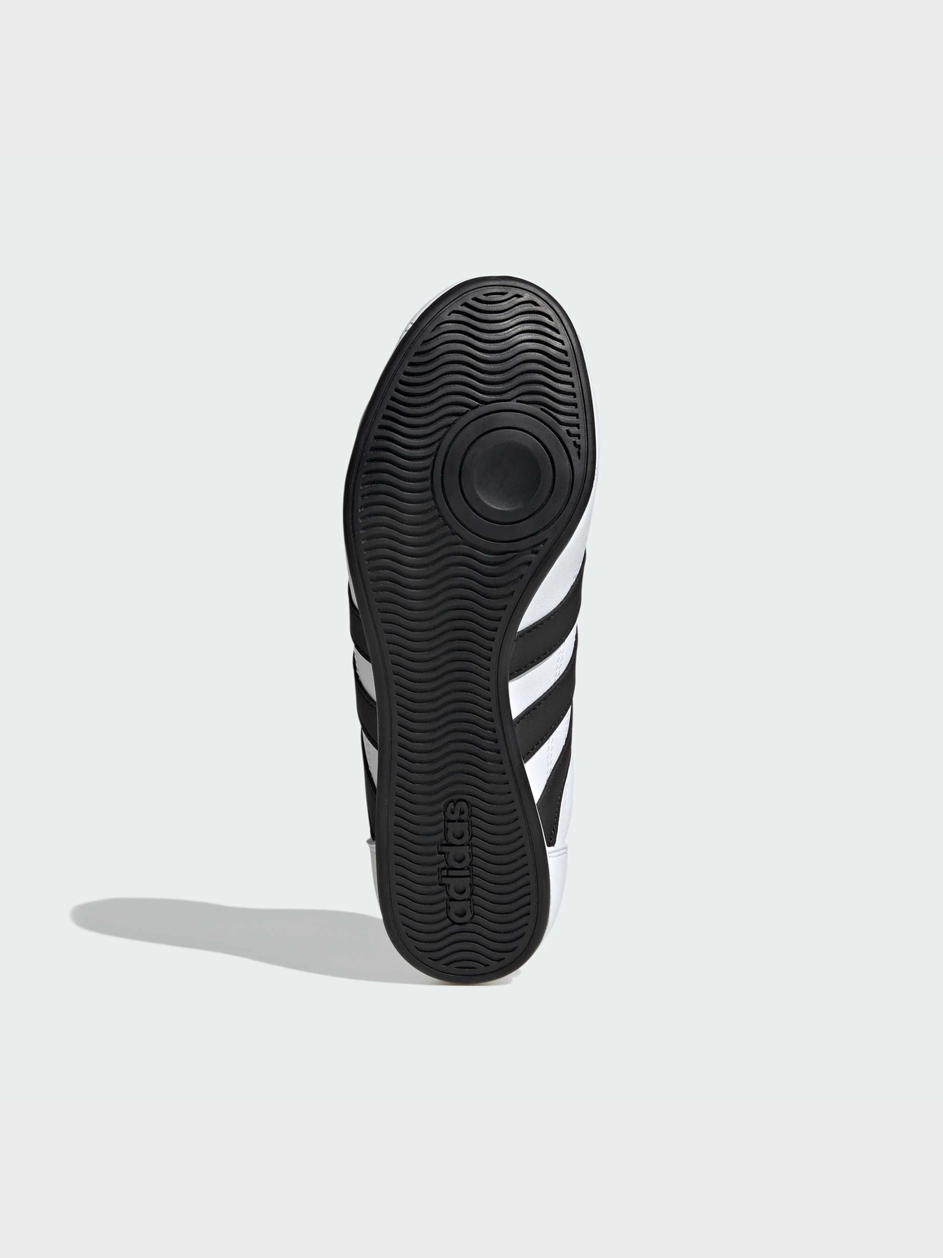 Кроссовки Adidas модель JS3870 Кроссовки Adidas модель JS3870 Фото