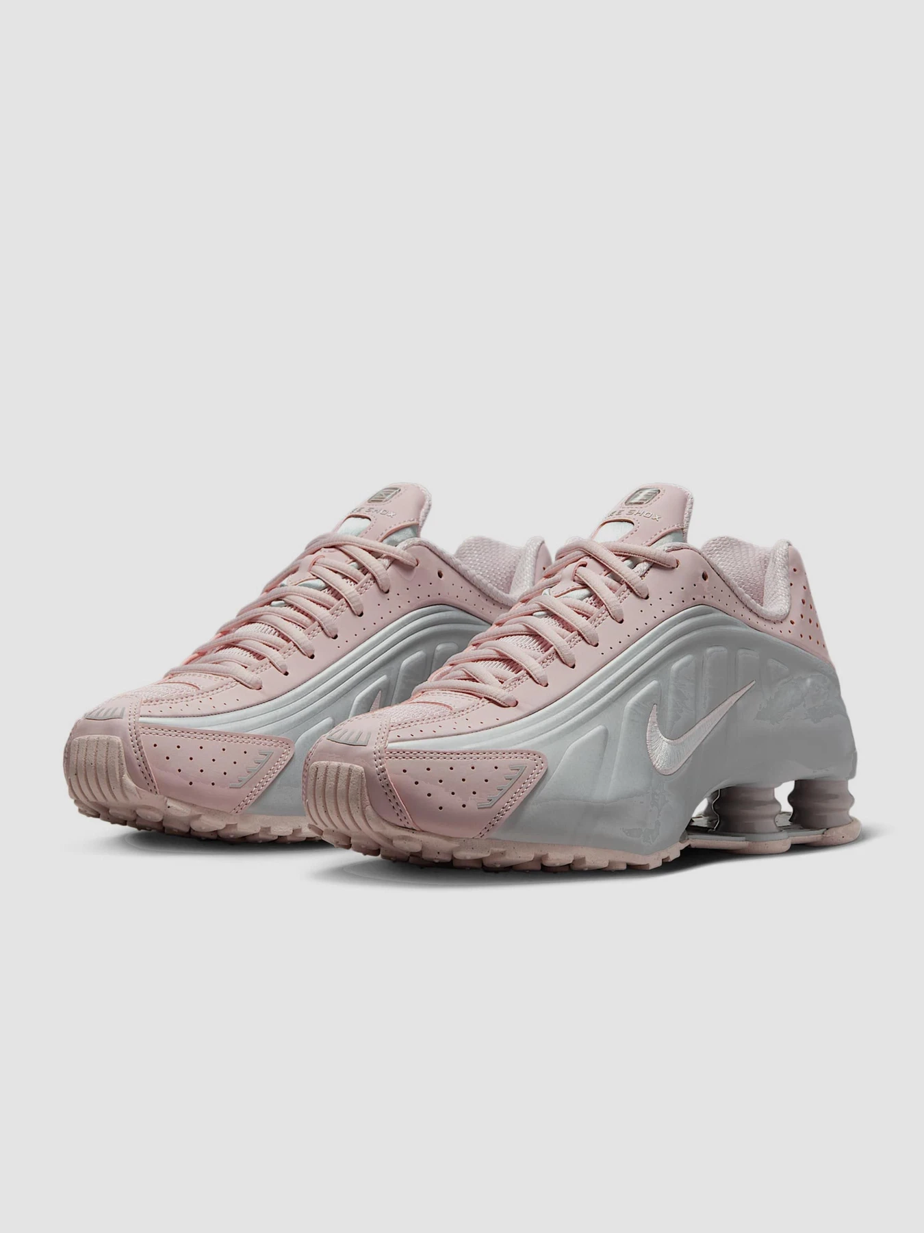 Кросівки NIKE Shox R4 модель AR3565-600 Кросівки NIKE Shox R4 модель AR3565-600 Фото