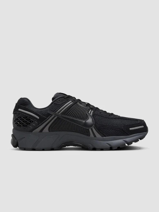 Кроссовки NIKE Zoom Vomero 5 модель HF1553-001 Фото