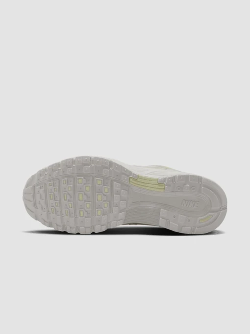 Жіночі Кросівки повсякденні NIKE P-6000 фото 3