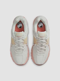 Кроссовки NIKE Zoom Vomero 5 модель FJ2028-002 Фото