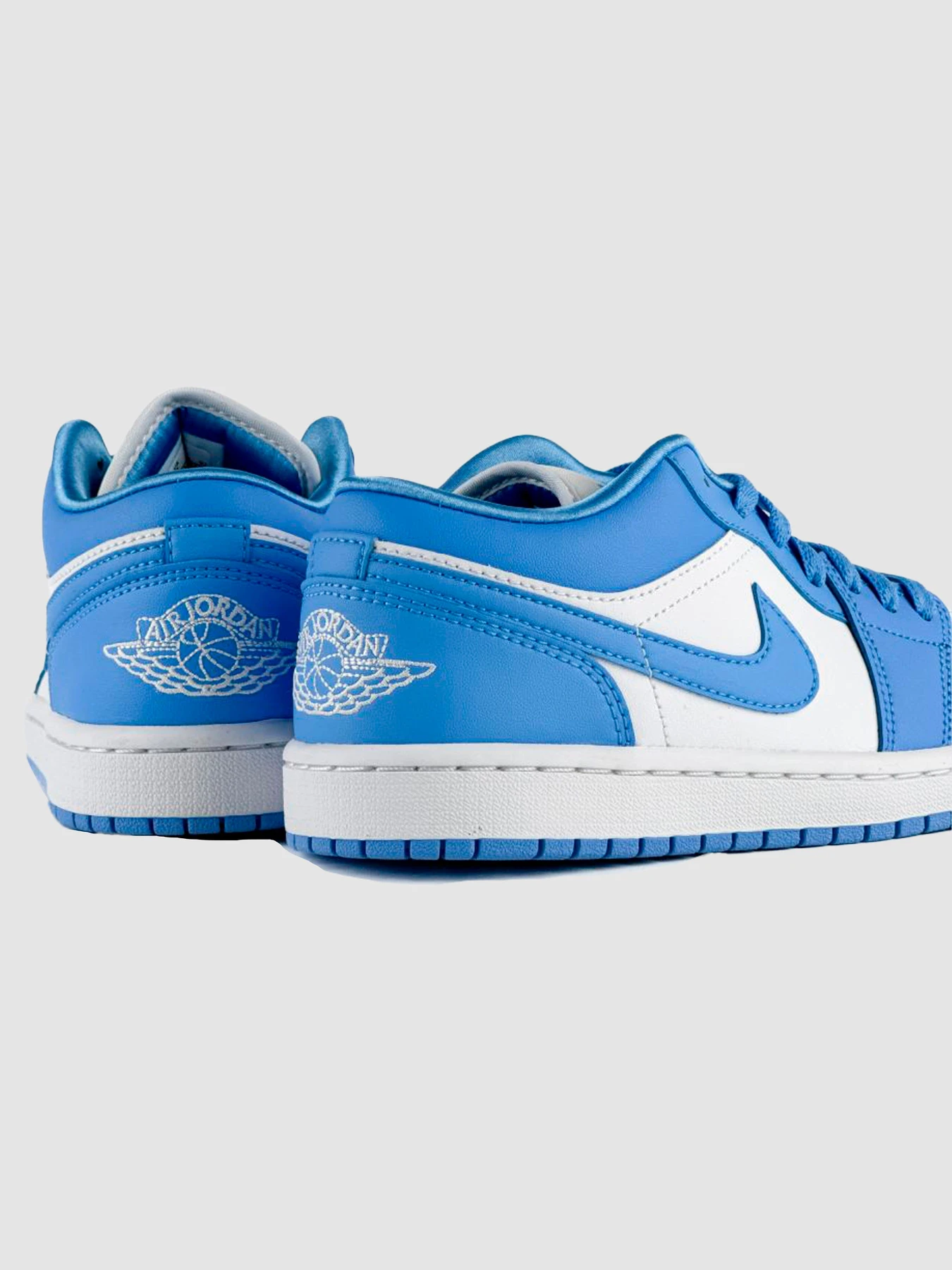 Кросівки Jordan Air 1 Low модель AO9944-441 Фото