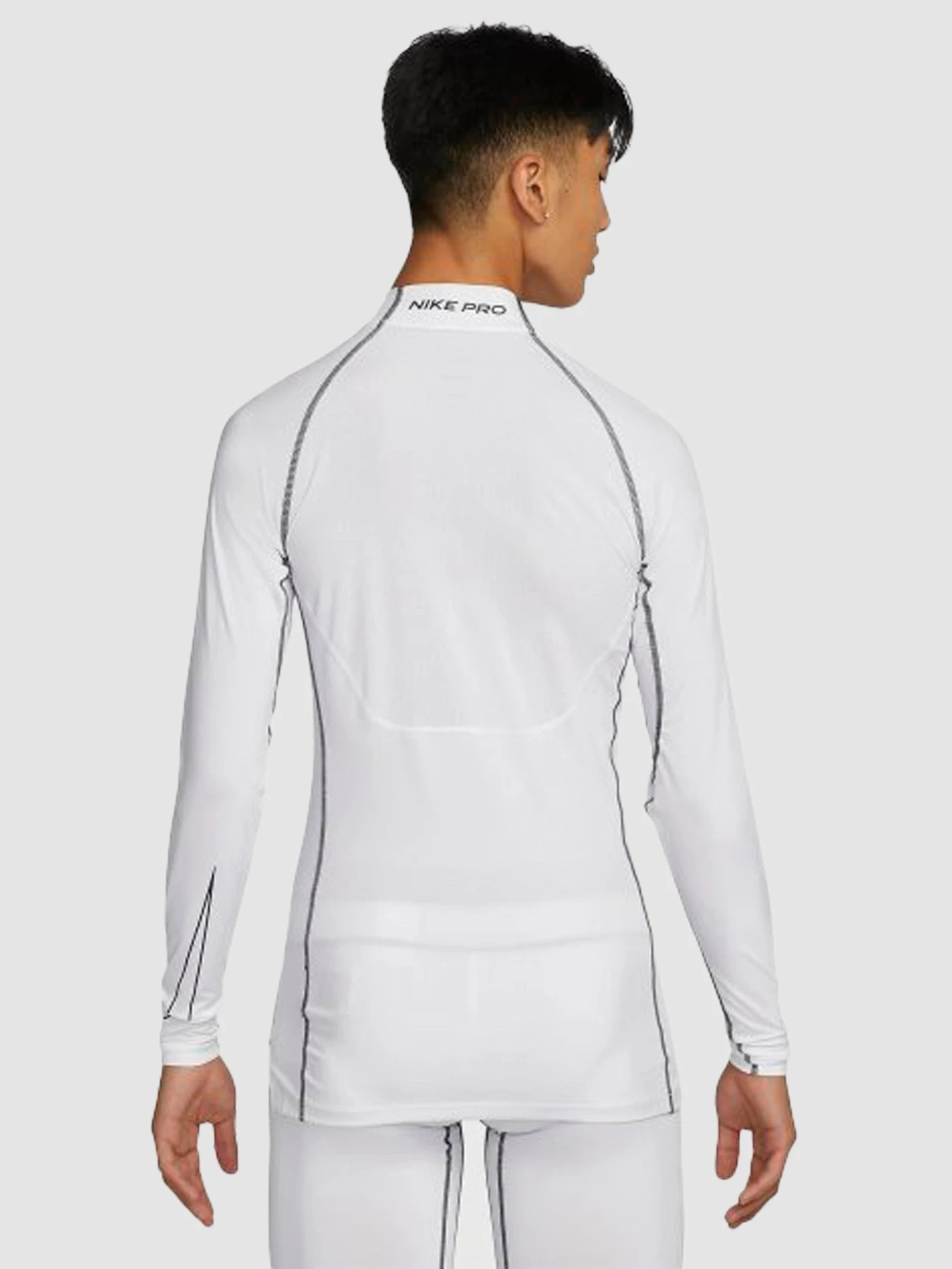 Худі та світшоти NIKE Pro Dri-Fit Mock Long-Sleeve Tight Top модель DD1986-100 Худі та світшоти NIKE Pro Dri-Fit Mock Long-Sleeve Tight Top модель DD1986-100 Фото