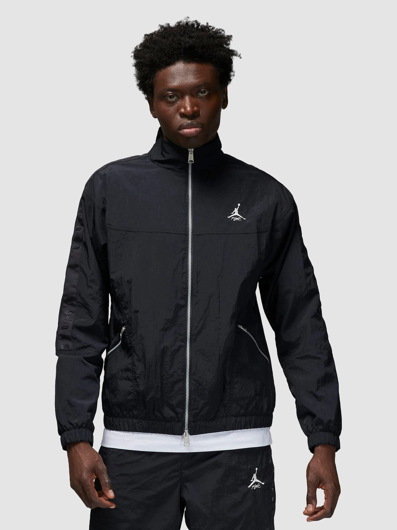 Куртки и дубленки Jordan Air Essentials Warmup Full-Zip Jacket модель FB7294-010 Куртки и дубленки Jordan Air Essentials Warmup Full-Zip Jacket модель FB7294-010 Фото