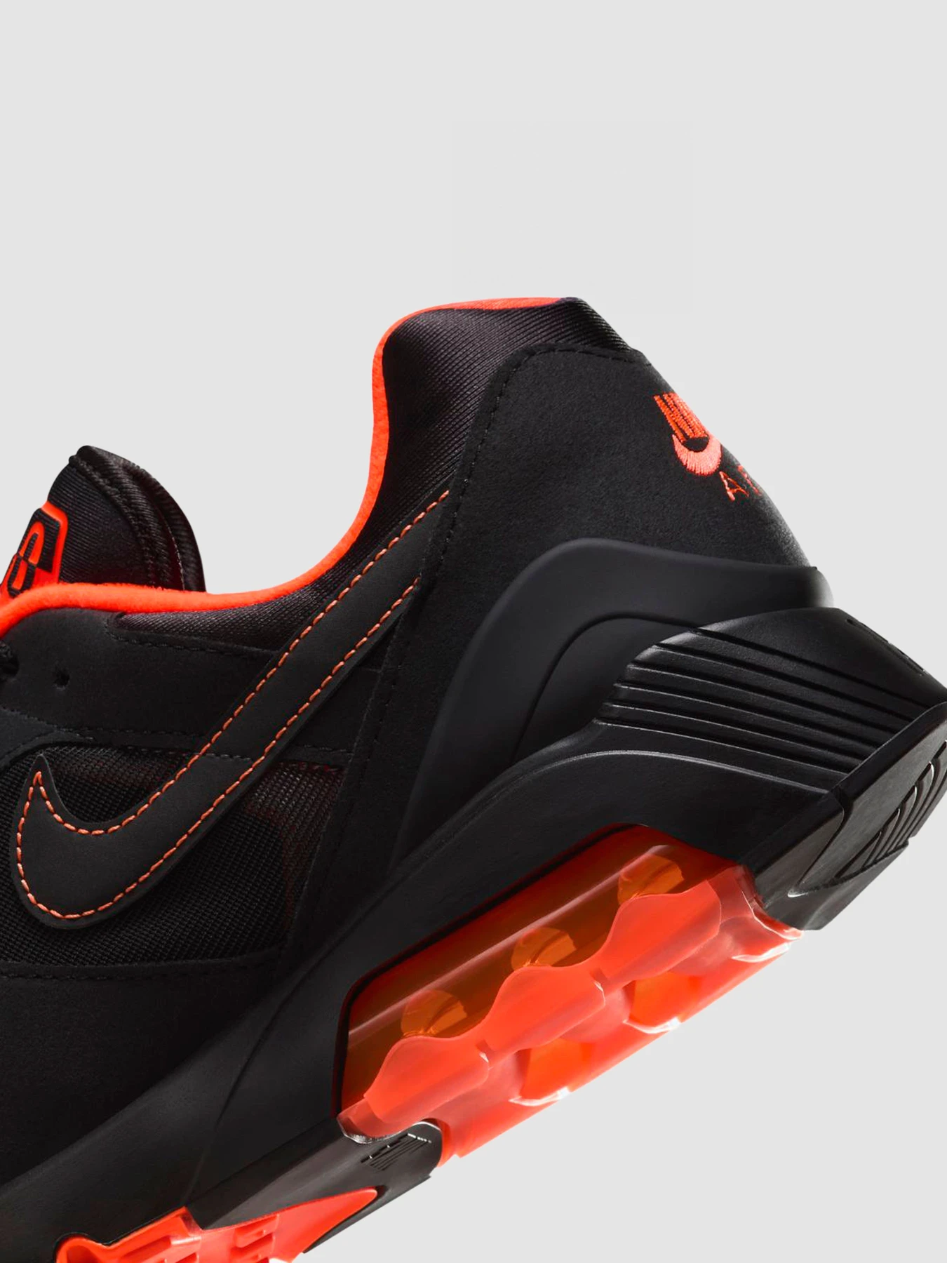 Кроссовки NIKE AIR 180 модель FJ9259-002 Кроссовки NIKE AIR 180 модель FJ9259-002 Фото
