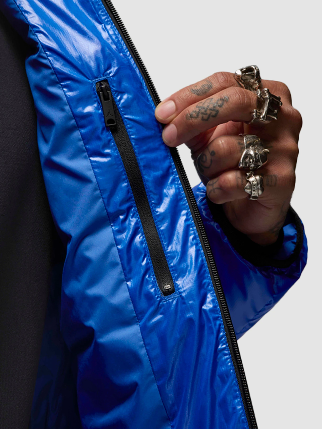 Куртки та дублянки NIKE M J Flight Down Puffer модель FV7271-480 Куртки та дублянки NIKE M J Flight Down Puffer модель FV7271-480 Фото