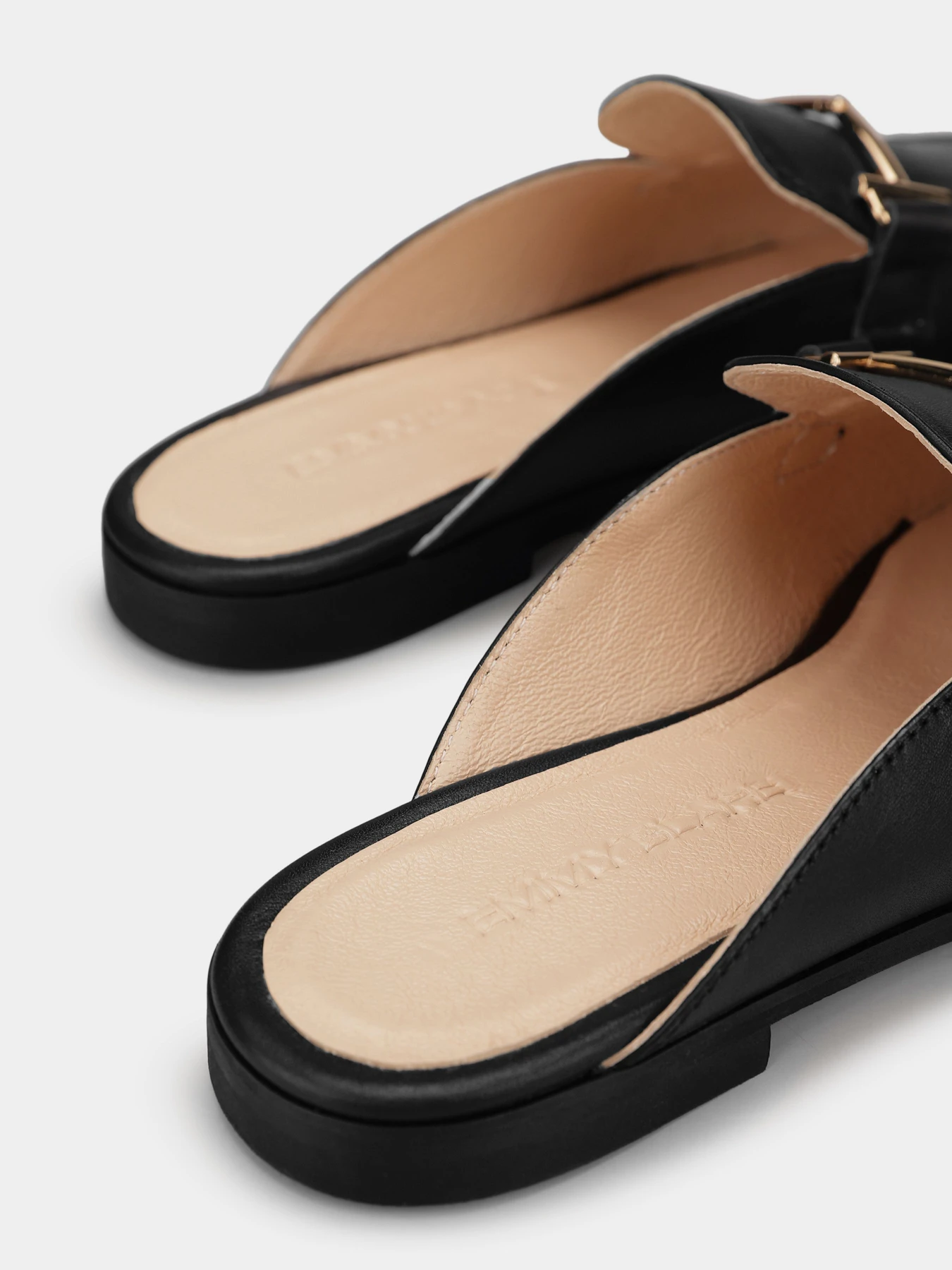 Шлёпанцы Emmy Blare модель 115-01 Шлёпанцы Emmy Blare модель 115-01 Фото