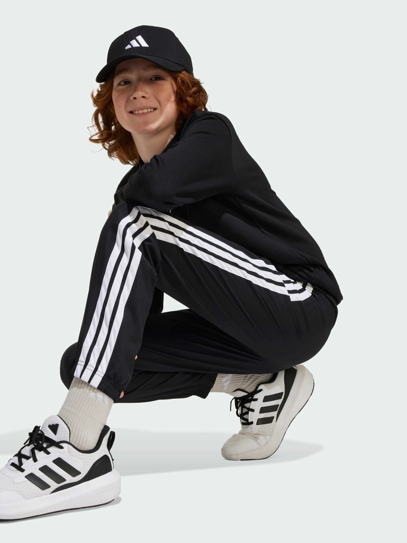 Брюки Adidas Adidas Essentials модель JD6500 Брюки Adidas Adidas Essentials модель JD6500 Фото