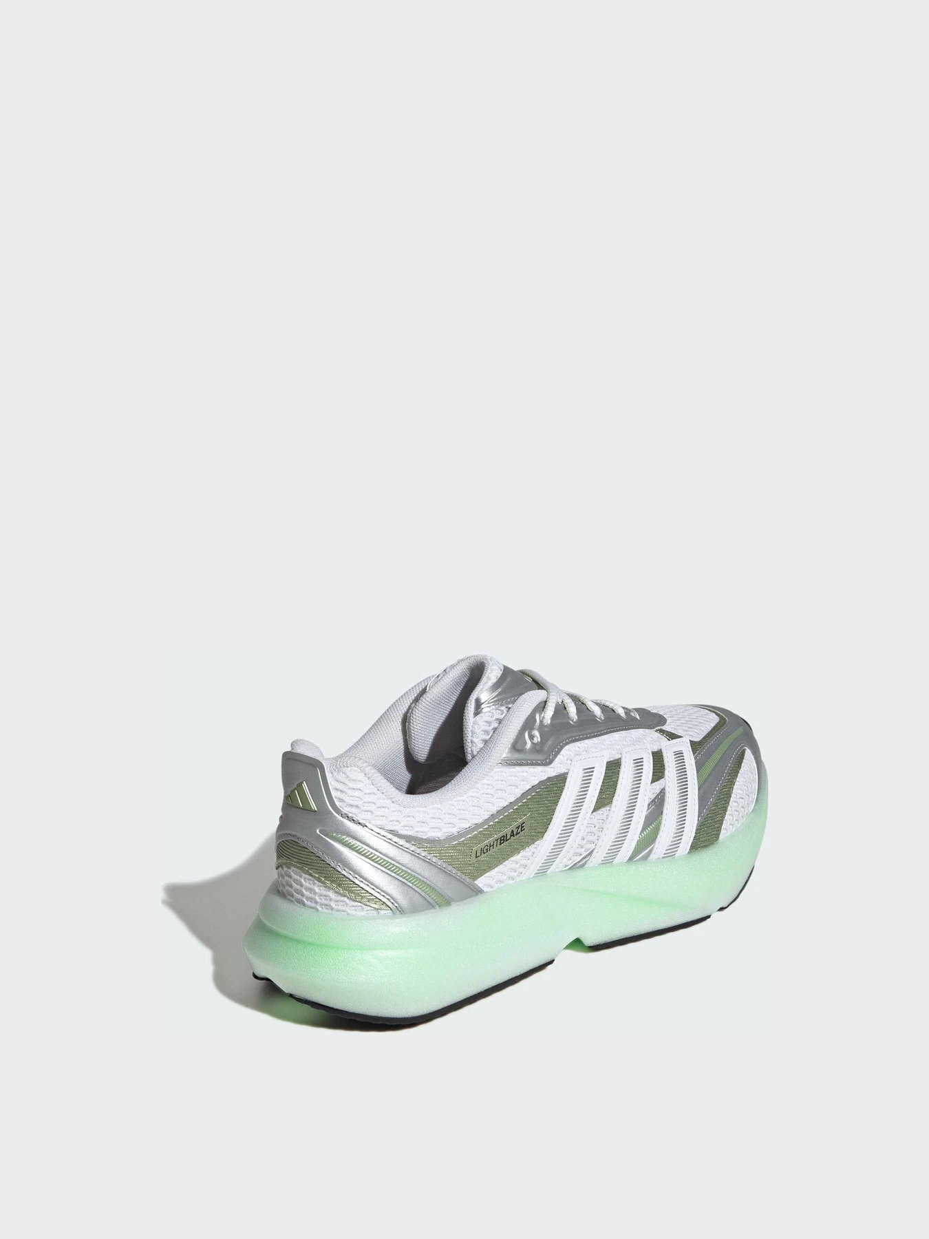 Кроссовки Adidas модель JP6328 Кроссовки Adidas модель JP6328 Фото