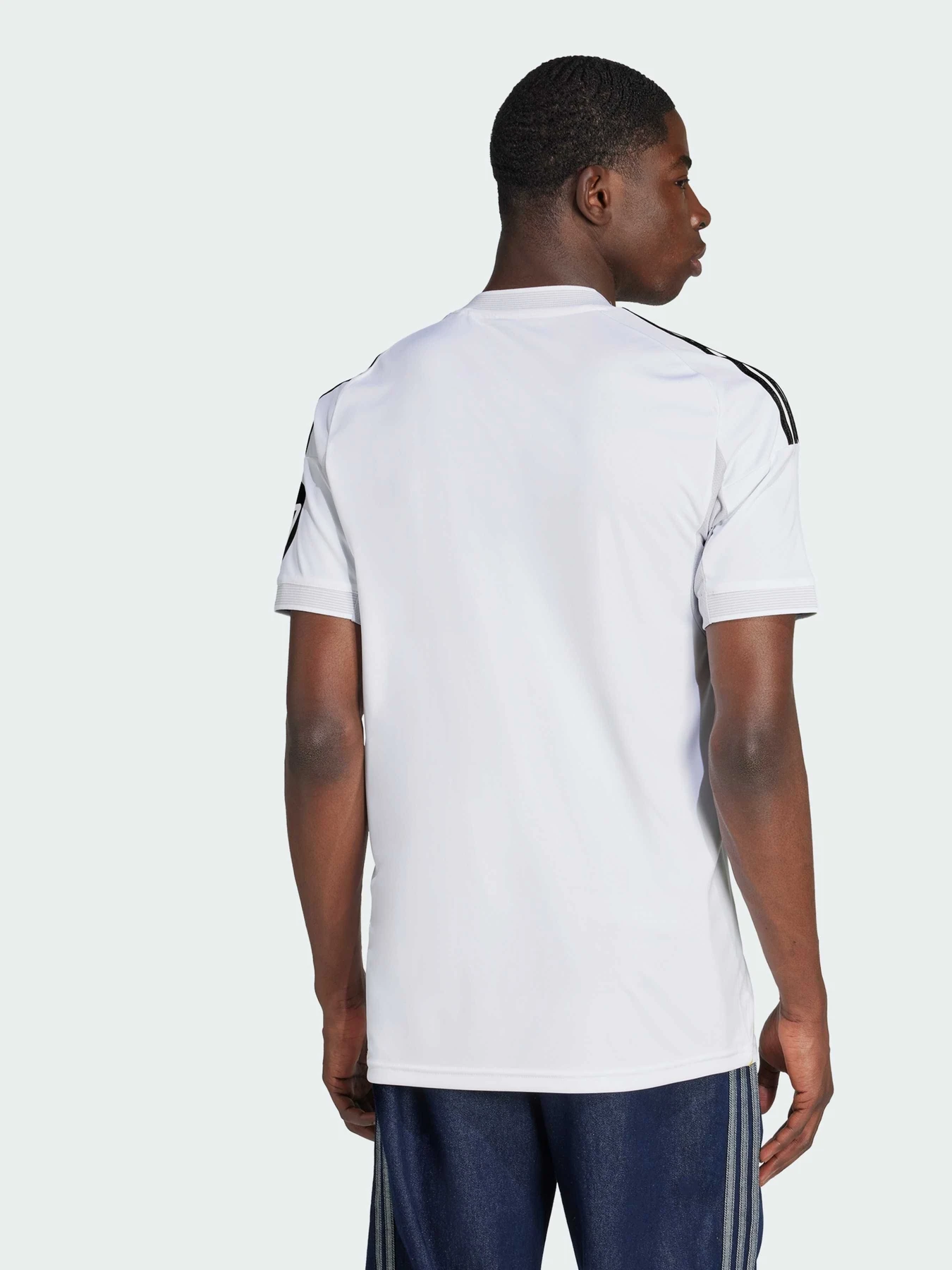 Футболки и поло Adidas модель JJ1931 Футболки и поло Adidas модель JJ1931 Фото