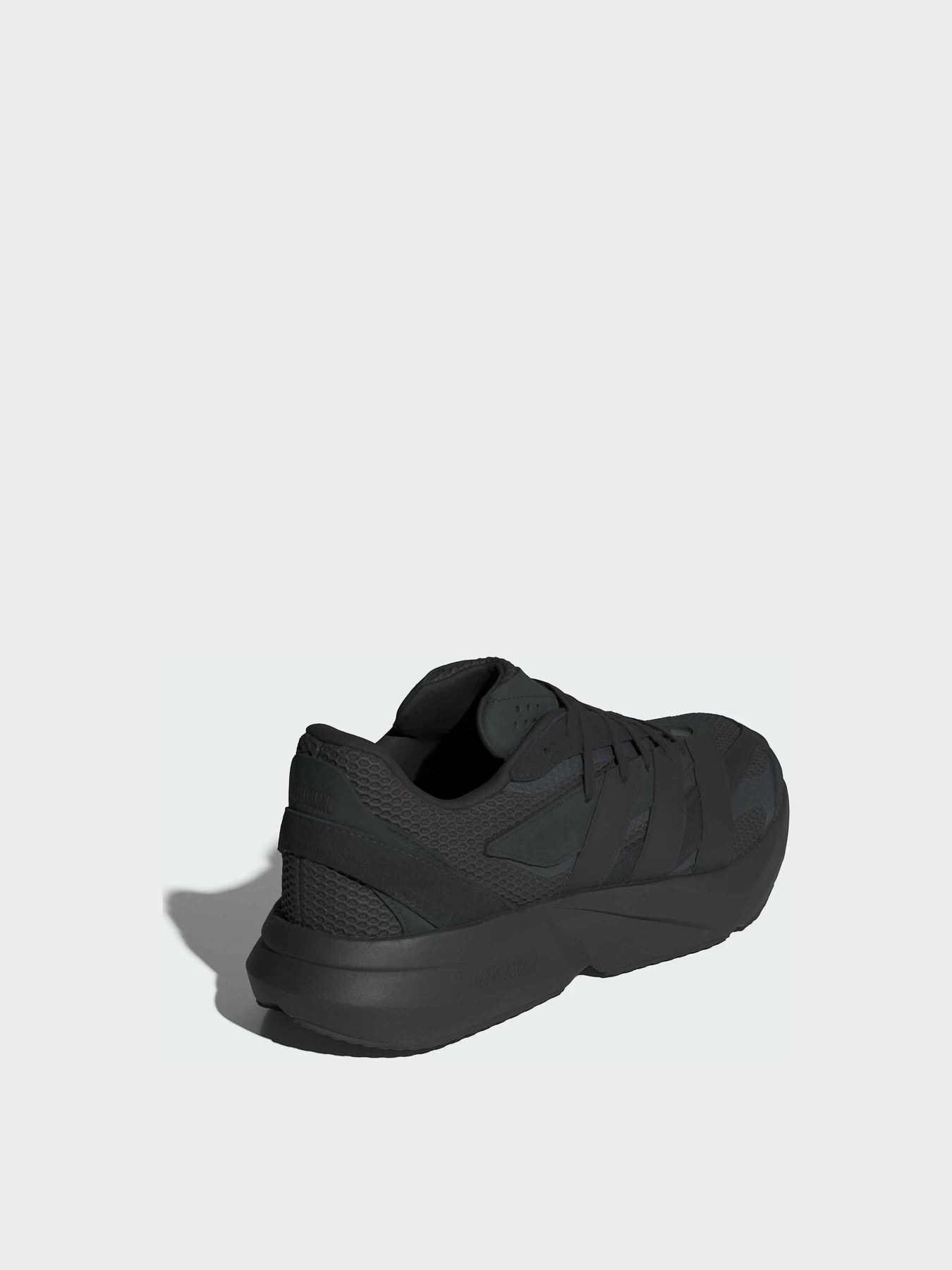 Кроссовки Adidas модель JH6941 Кроссовки Adidas модель JH6941 Фото