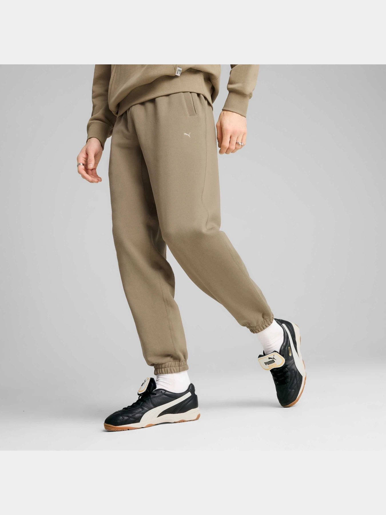 Штани PUMA Mmq Sweatpants модель 624007 Штани PUMA Mmq Sweatpants модель 624007 Фото