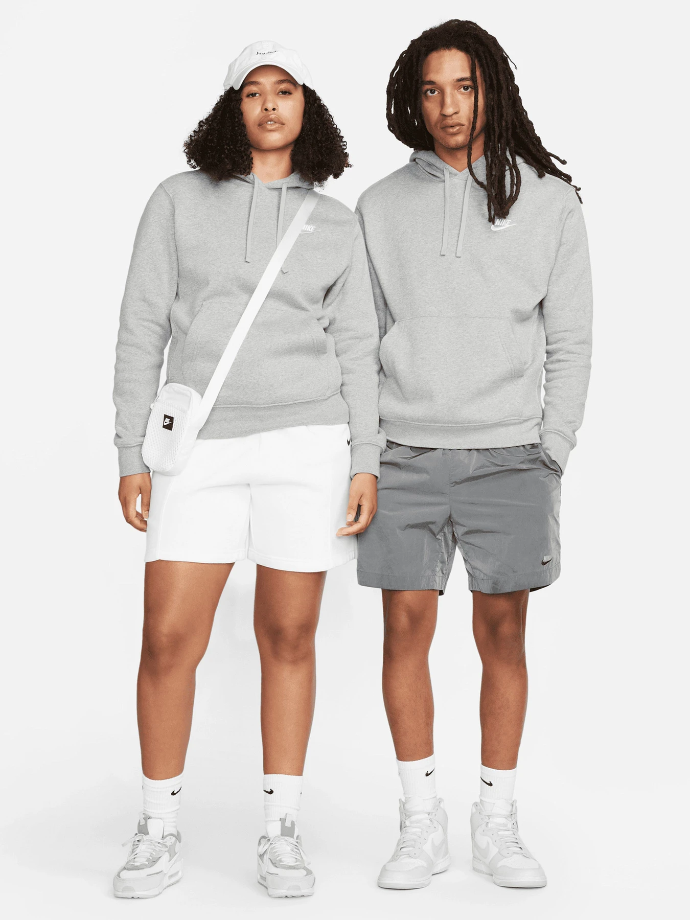 Худи и свитшоты NIKE модель BV2654.063 Худи и свитшоты NIKE модель BV2654.063 Фото