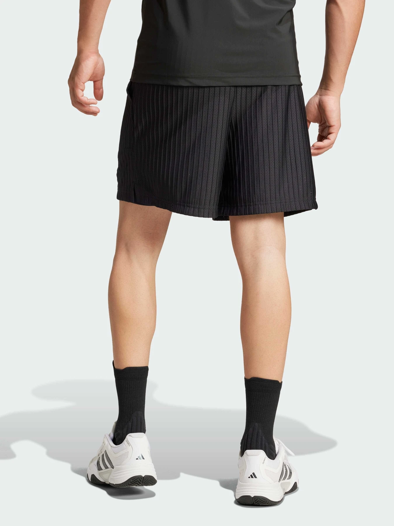 Шорты Adidas модель IS6963 Шорты Adidas модель IS6963 Фото