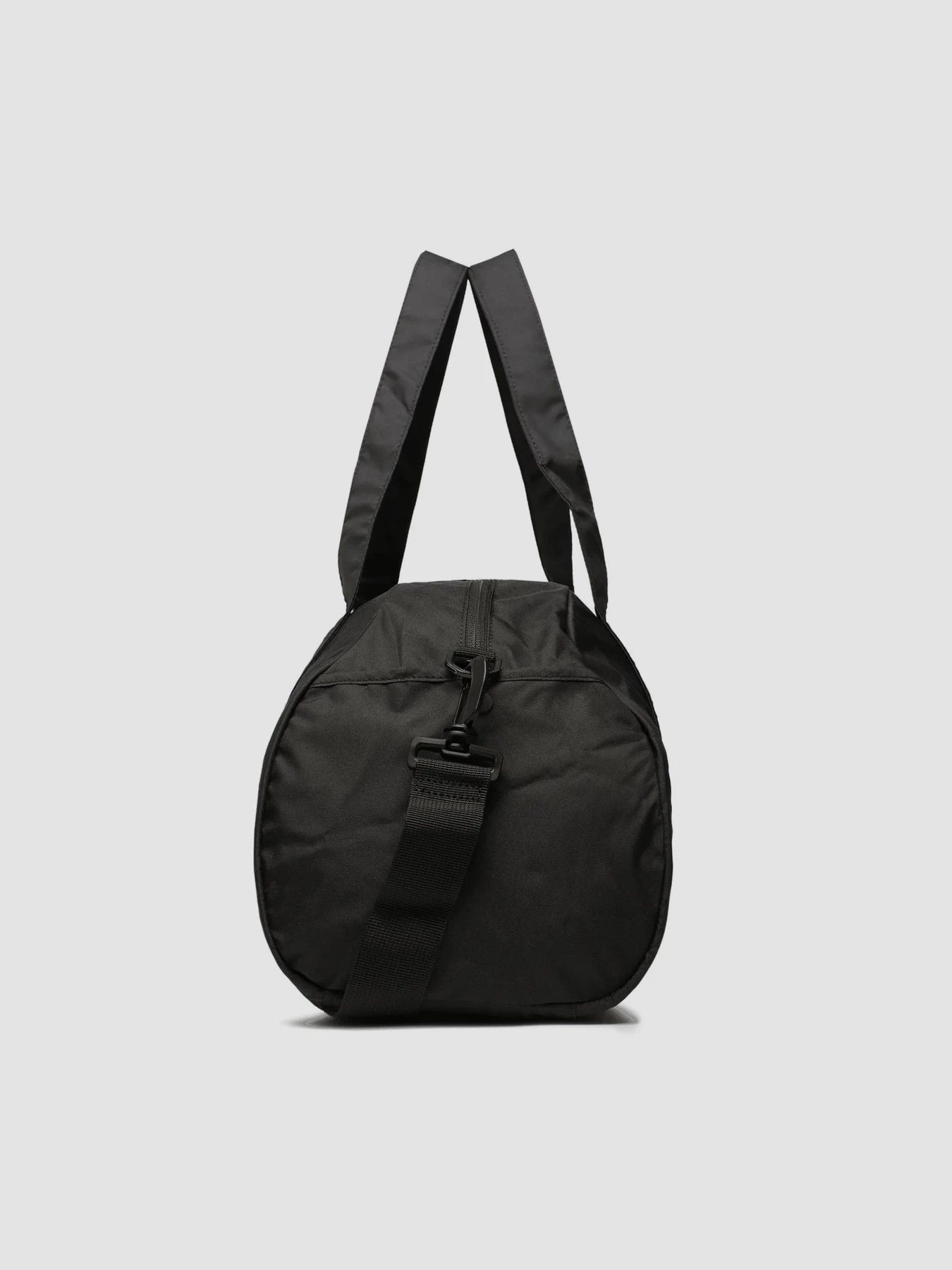 Сумки NIKE Nk Gym Club Bag модель DR6974-010 Сумки NIKE Nk Gym Club Bag модель DR6974-010 Фото