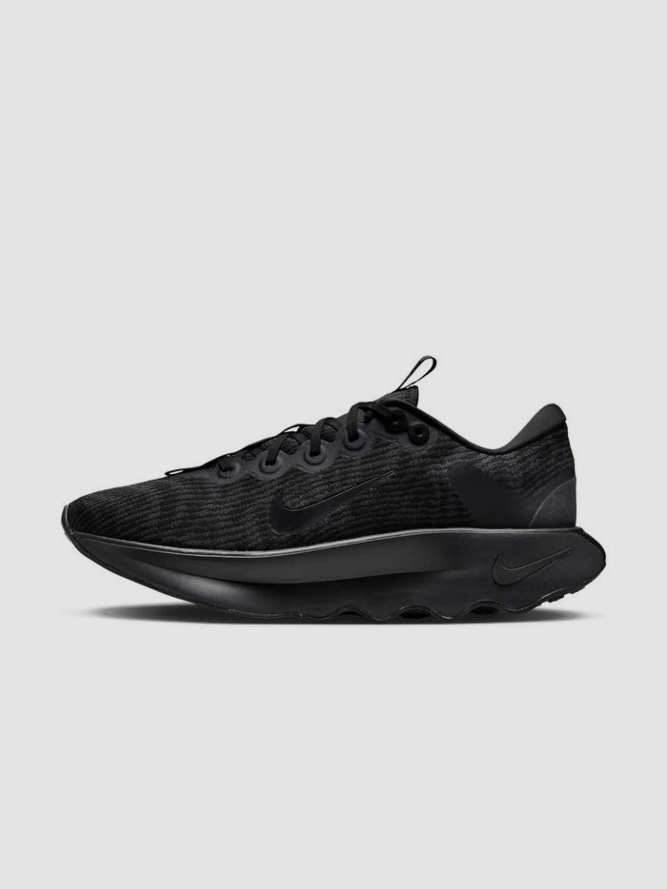 Кроссовки NIKE Motiva модель DV1237-003 Кроссовки NIKE Motiva модель DV1237-003 Фото