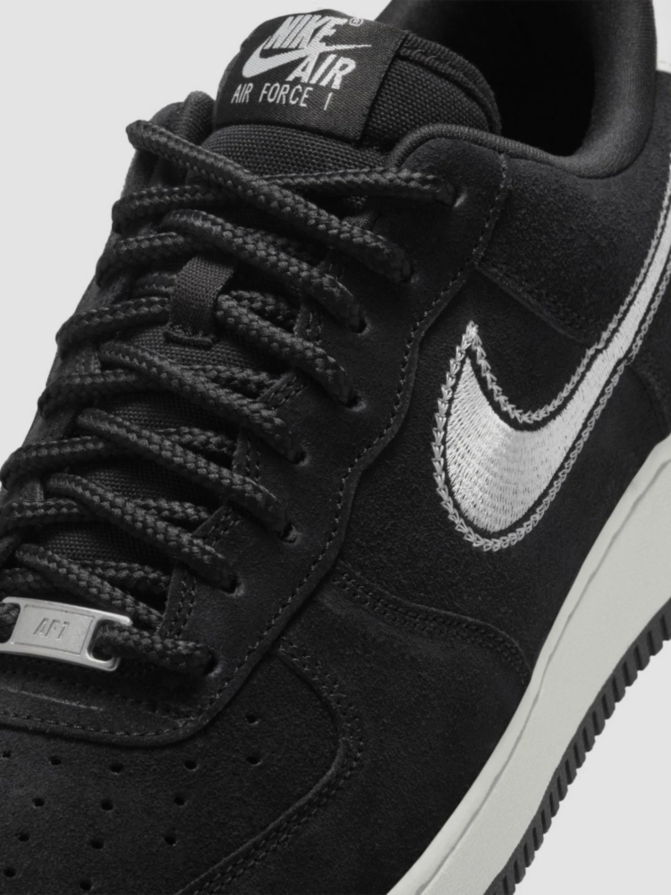 Кроссовки NIKE КроAir Force 1 07 Lv8 модель HJ4465-001 Фото