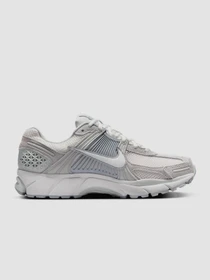 Кросівки NIKE Zoom Vomero 5 модель HQ0458-001 Фото