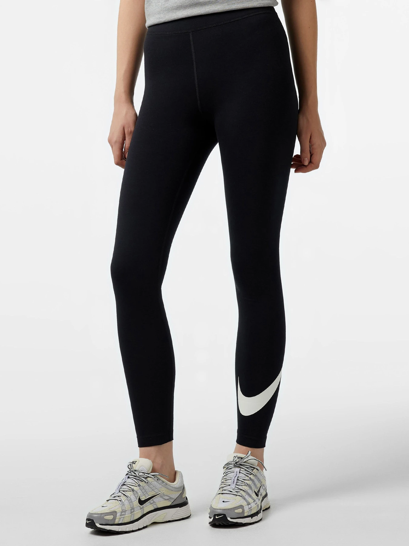 Брюки NIKE модель DV7795.010 Брюки NIKE модель DV7795.010 Фото